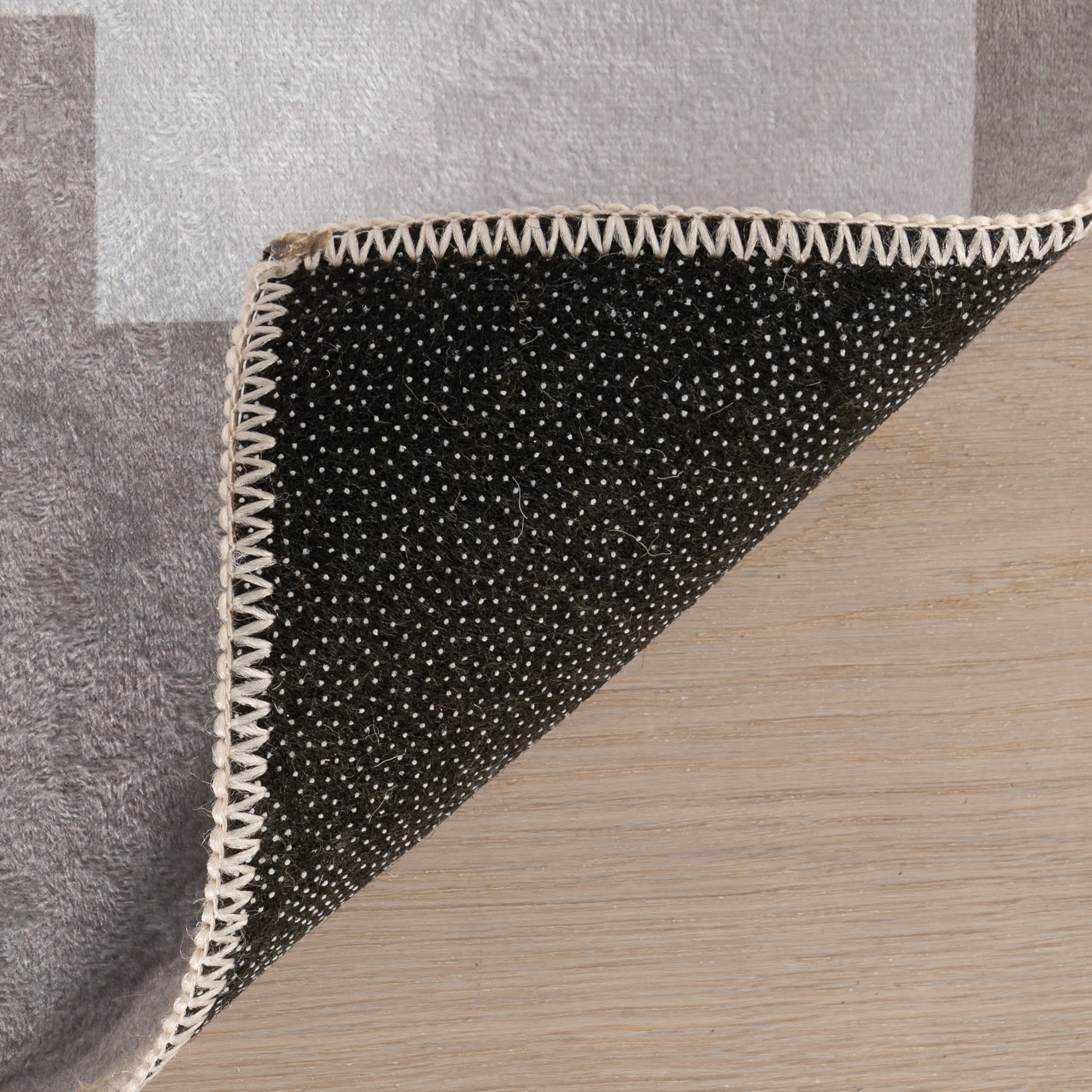Ziana Southwestern Geometric Washable Rug | Taupe