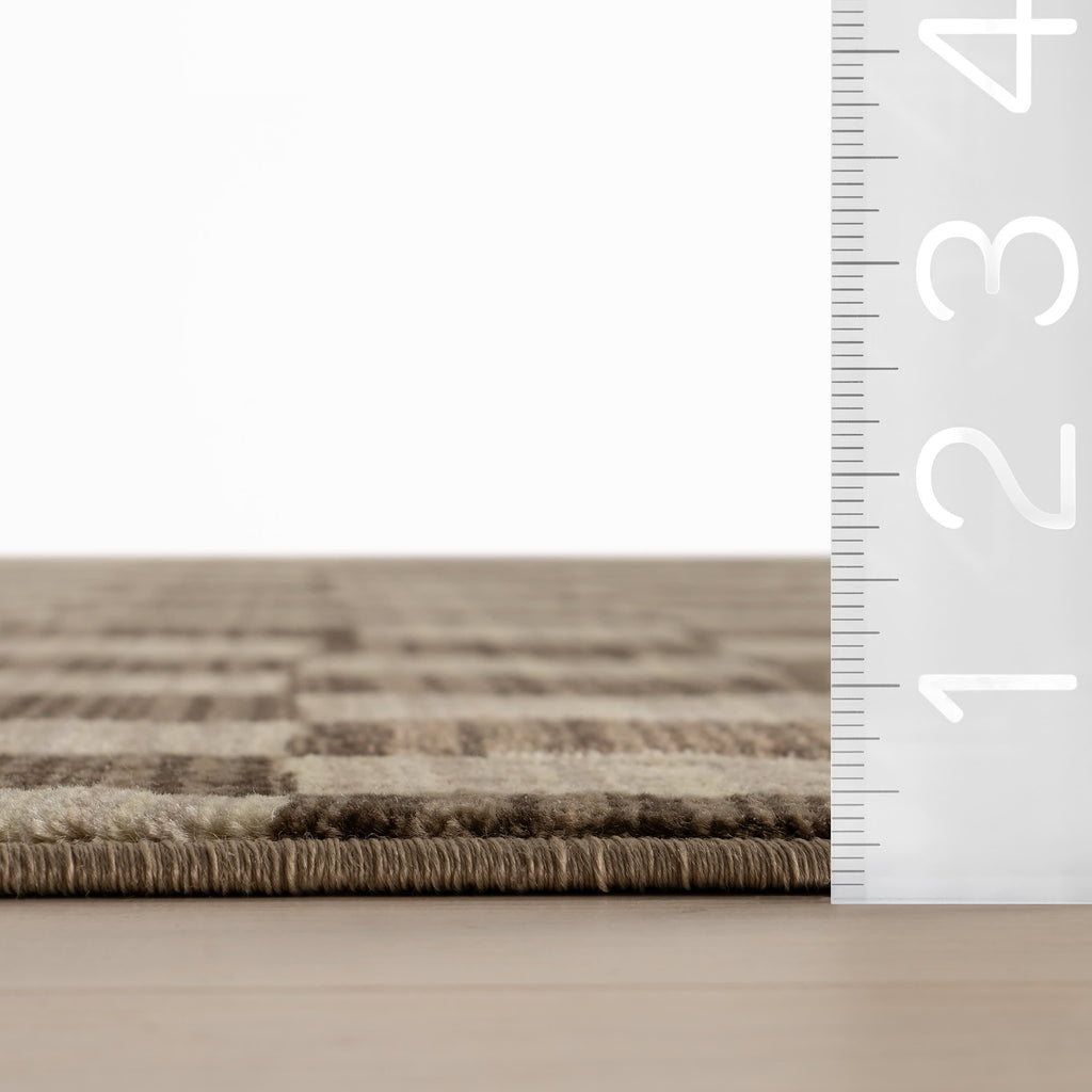 Rasali Checkered Box Rug | Brown
