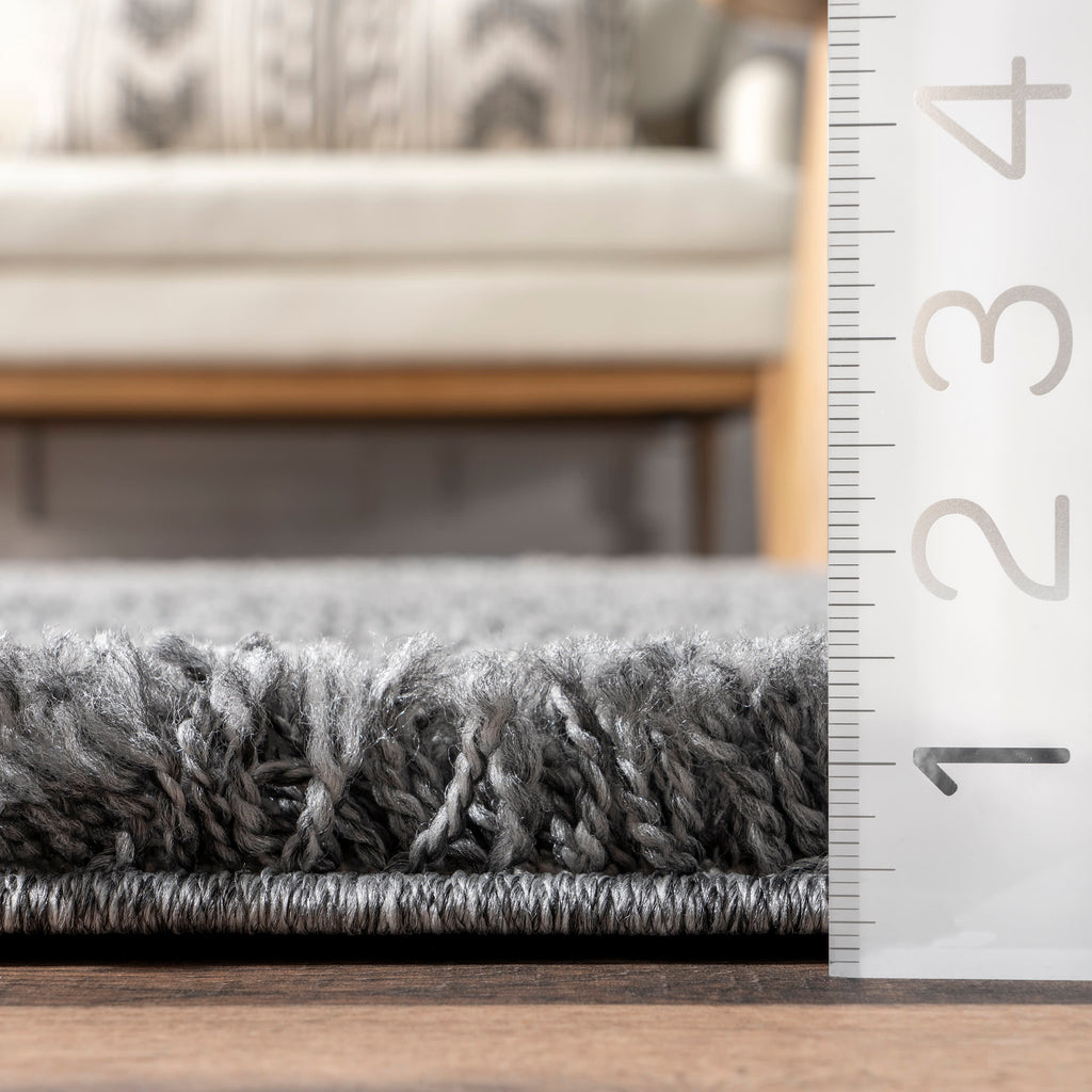 Plush Solid Shaggy Rug | Grey