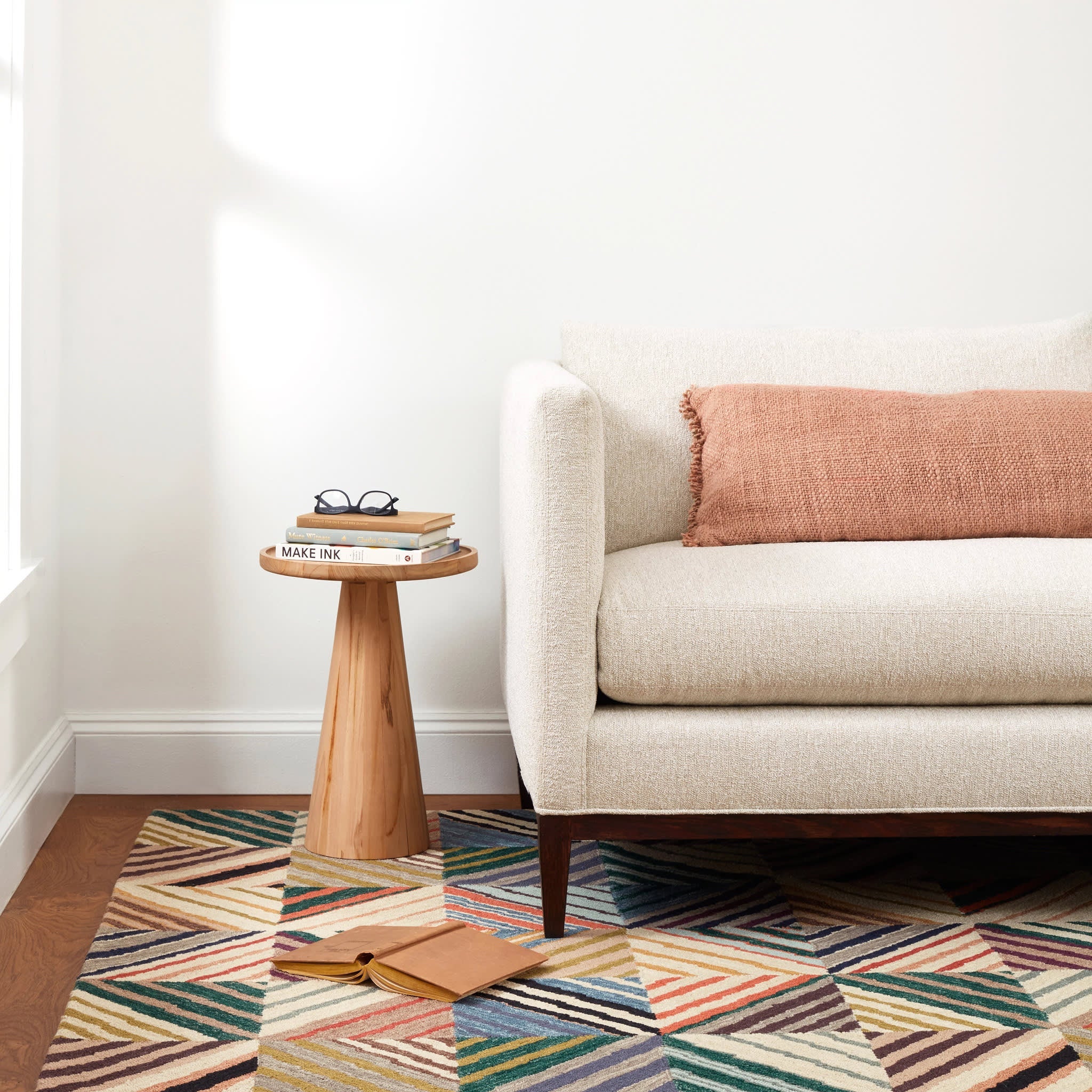 Potter Hand Micro Hooked Wool Rug | Multi