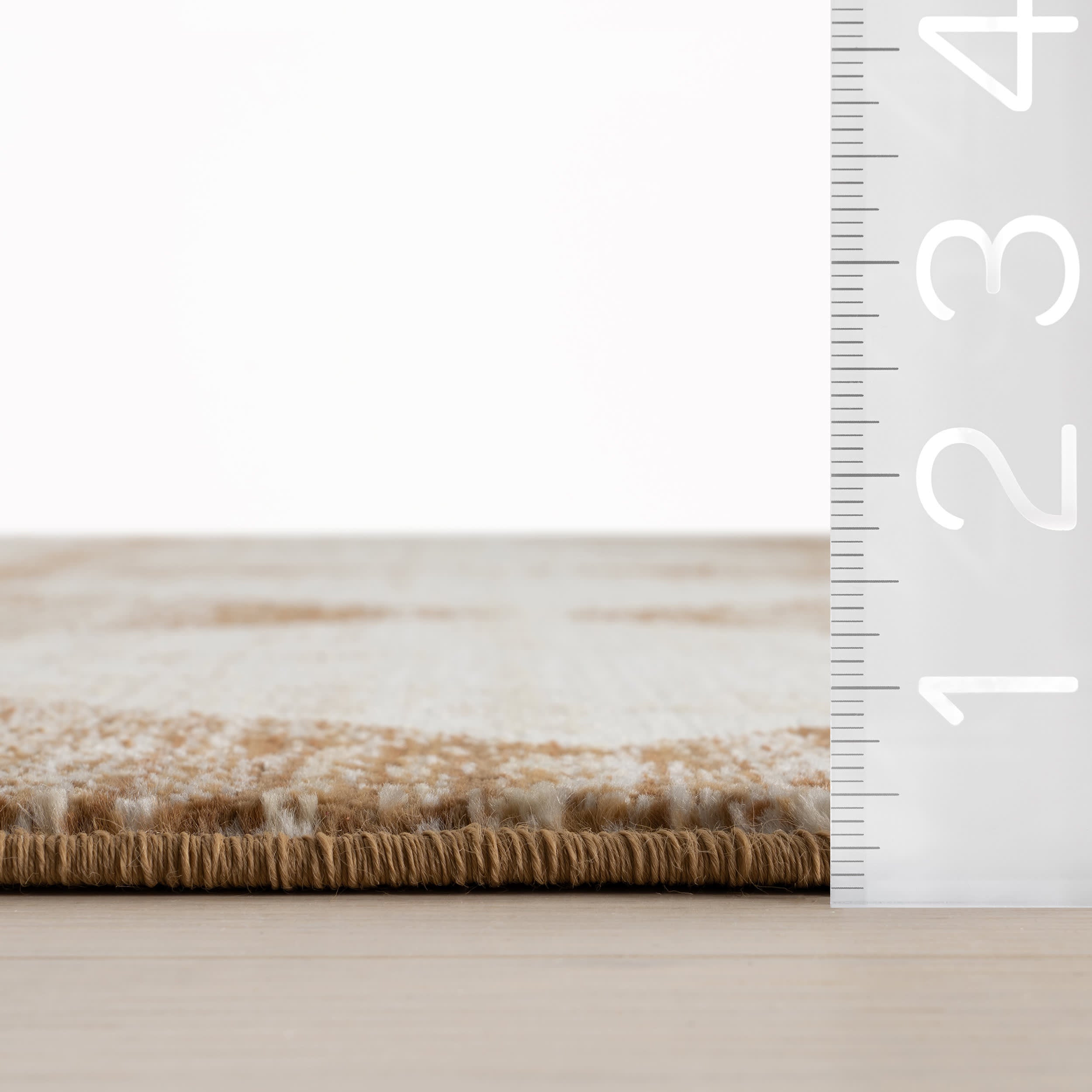 Vanni Checkered Fringed Rug | Tan