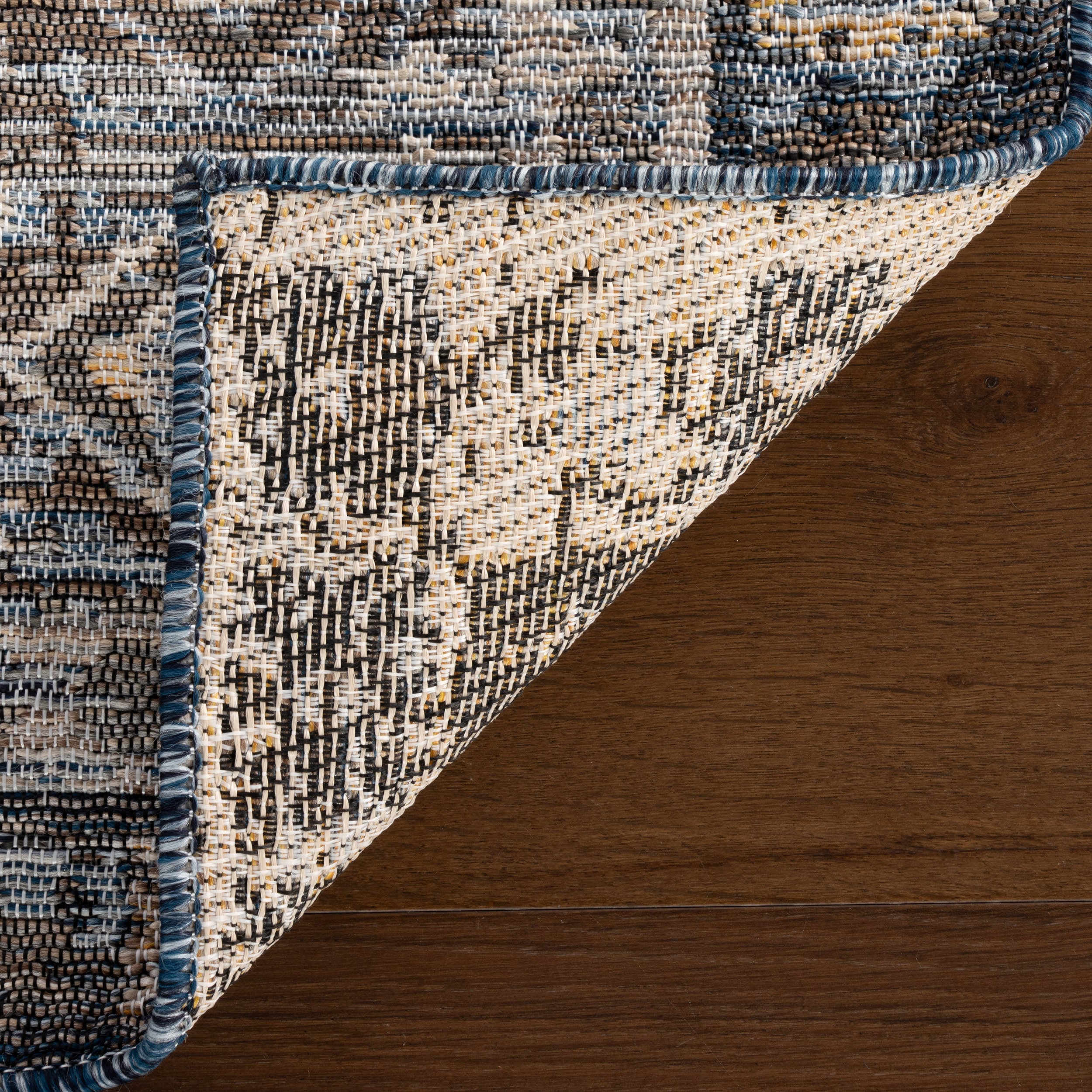 Liamara Traditional Medallion Indoor/Outdoor Rug | Grey