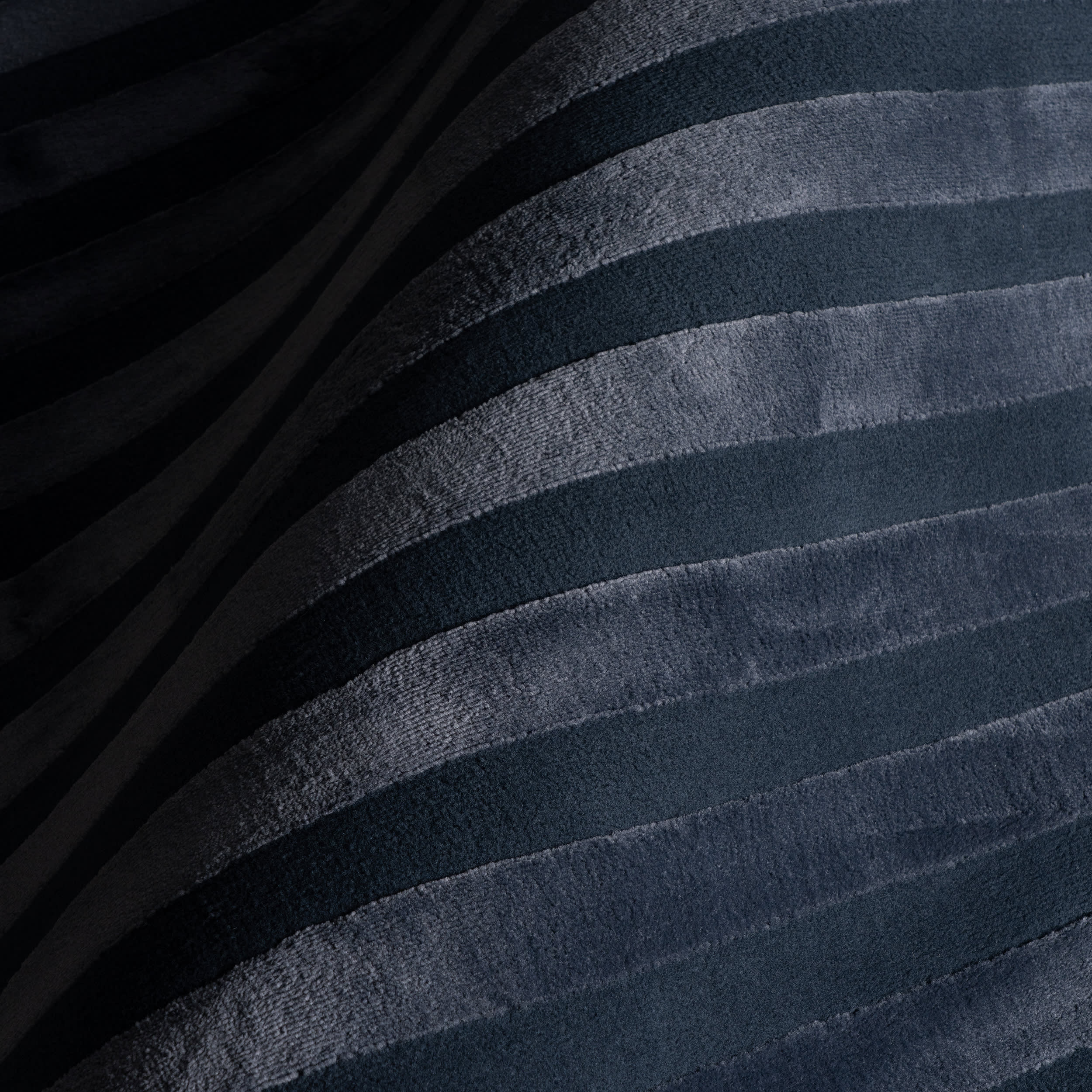 Syra Modern Striped Washable Rug | Blue Secondary image