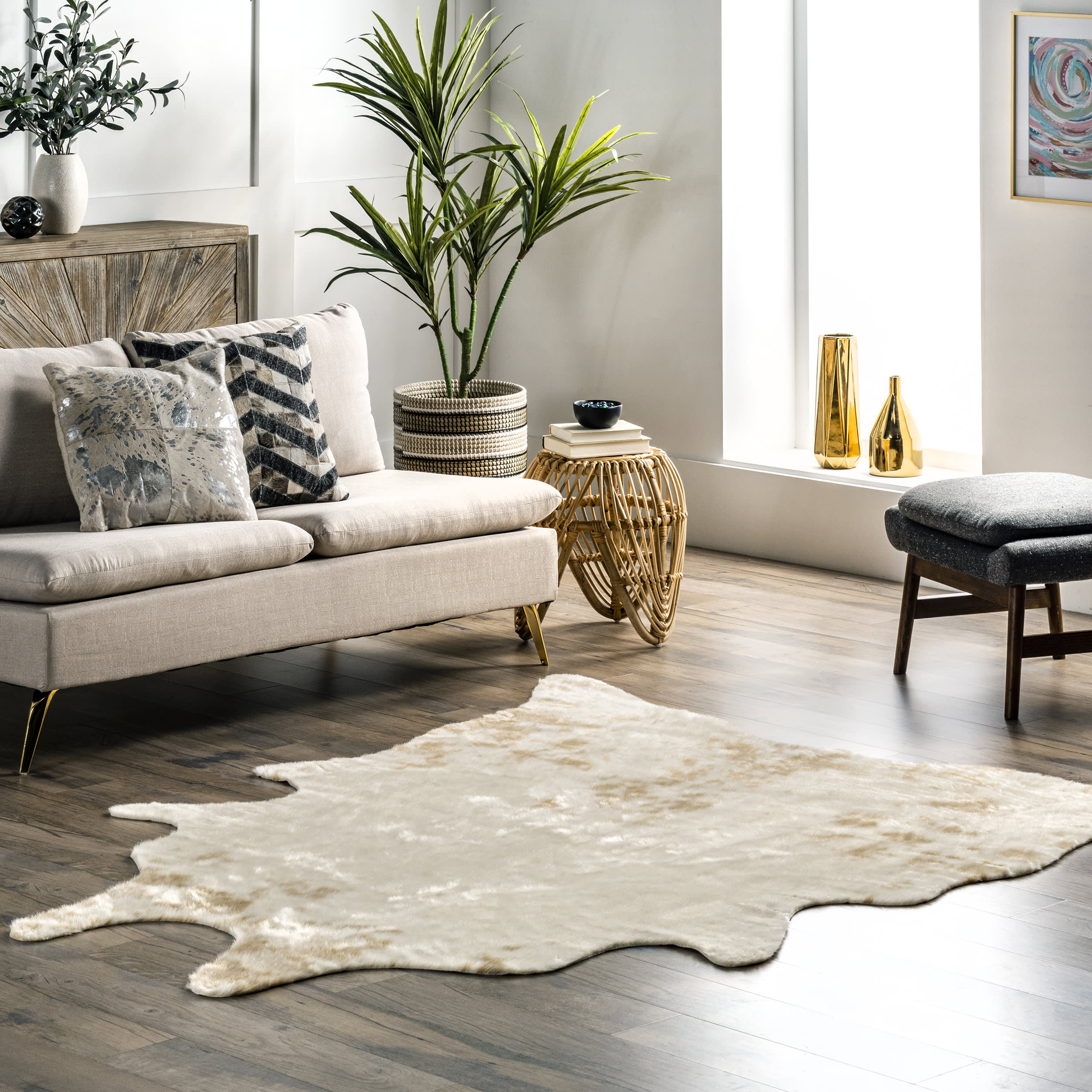 Zahara Faux Cowhide Washable Rug | Off White