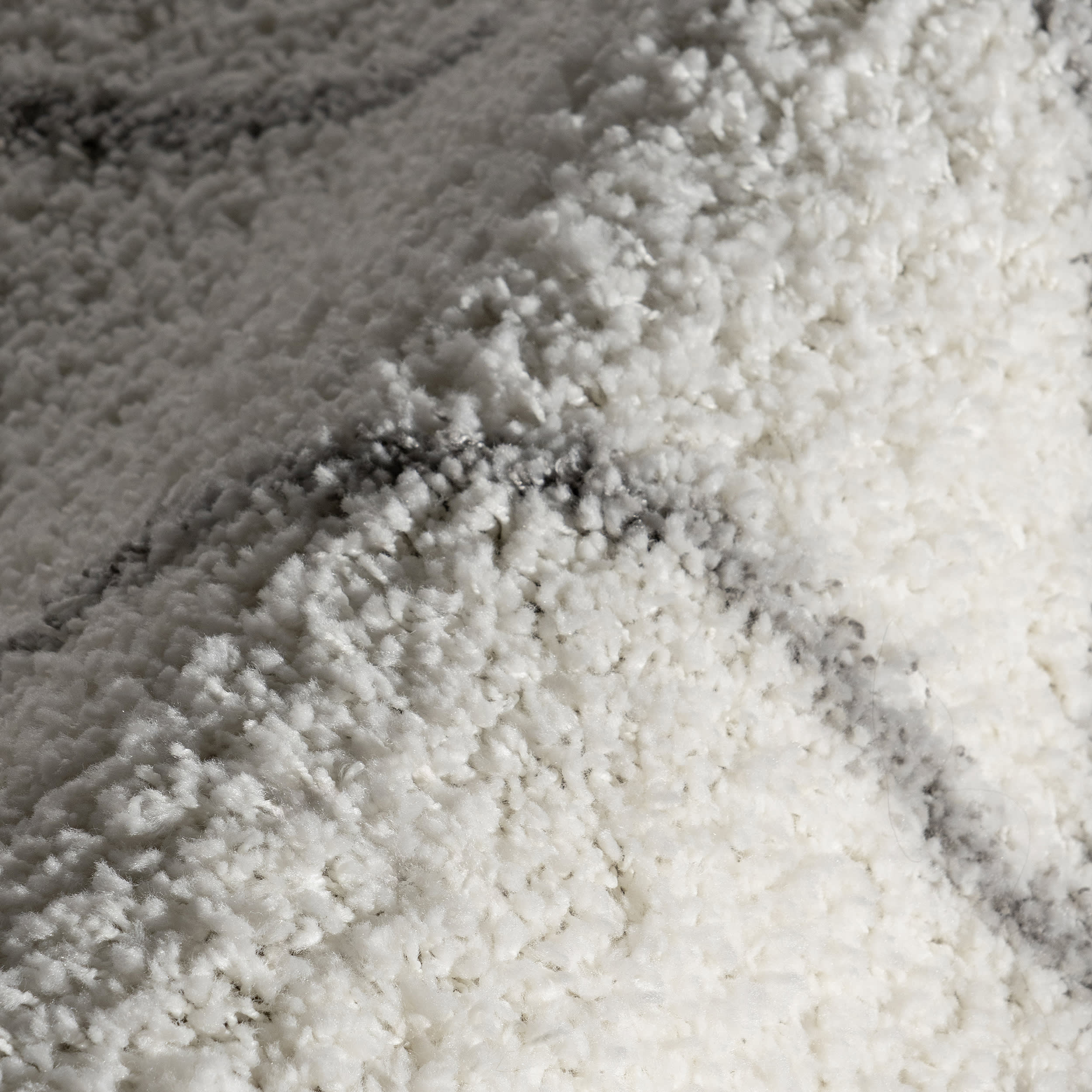 Easy Shag Lattice Rug | White