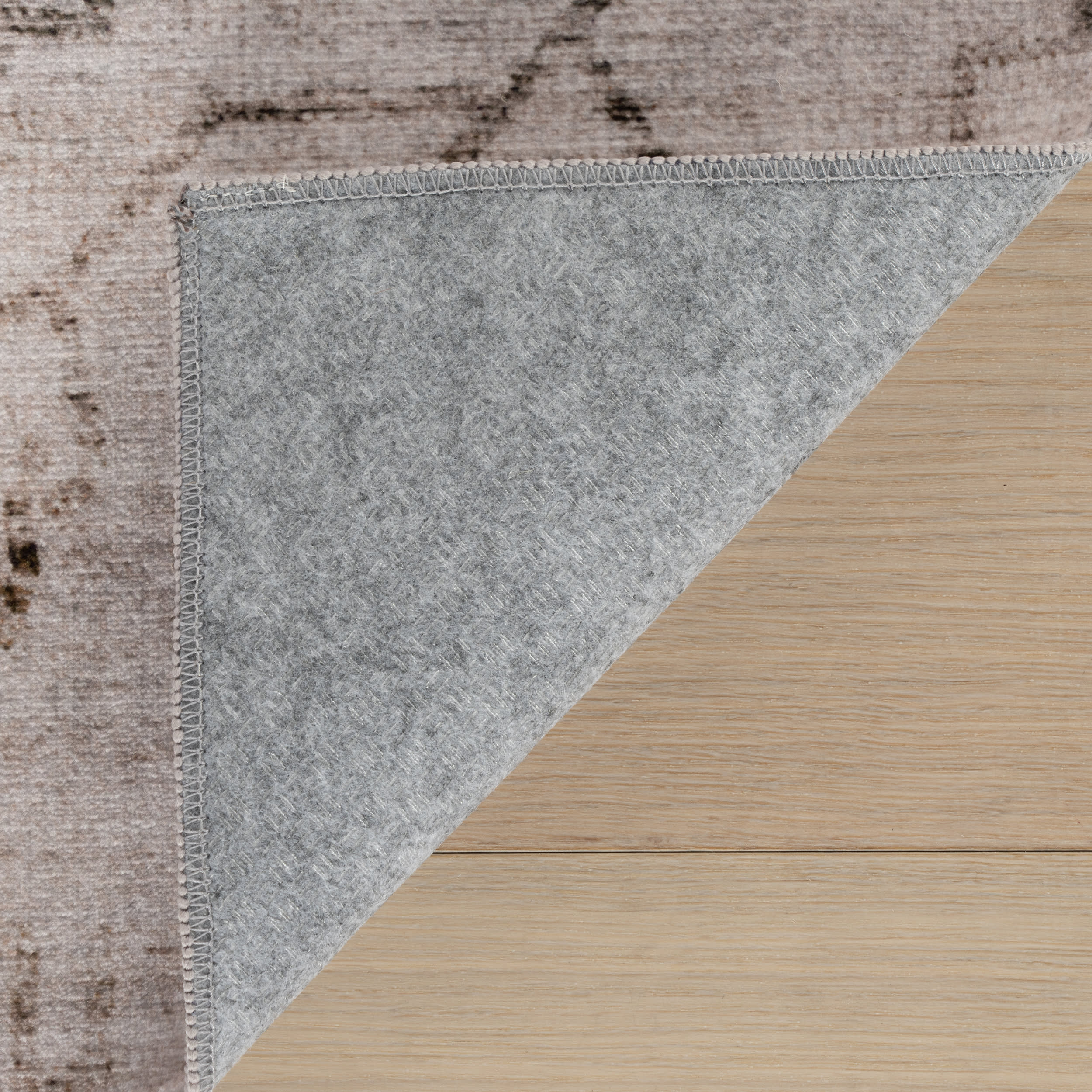 Jolen Traditional Washable Rug | Beige