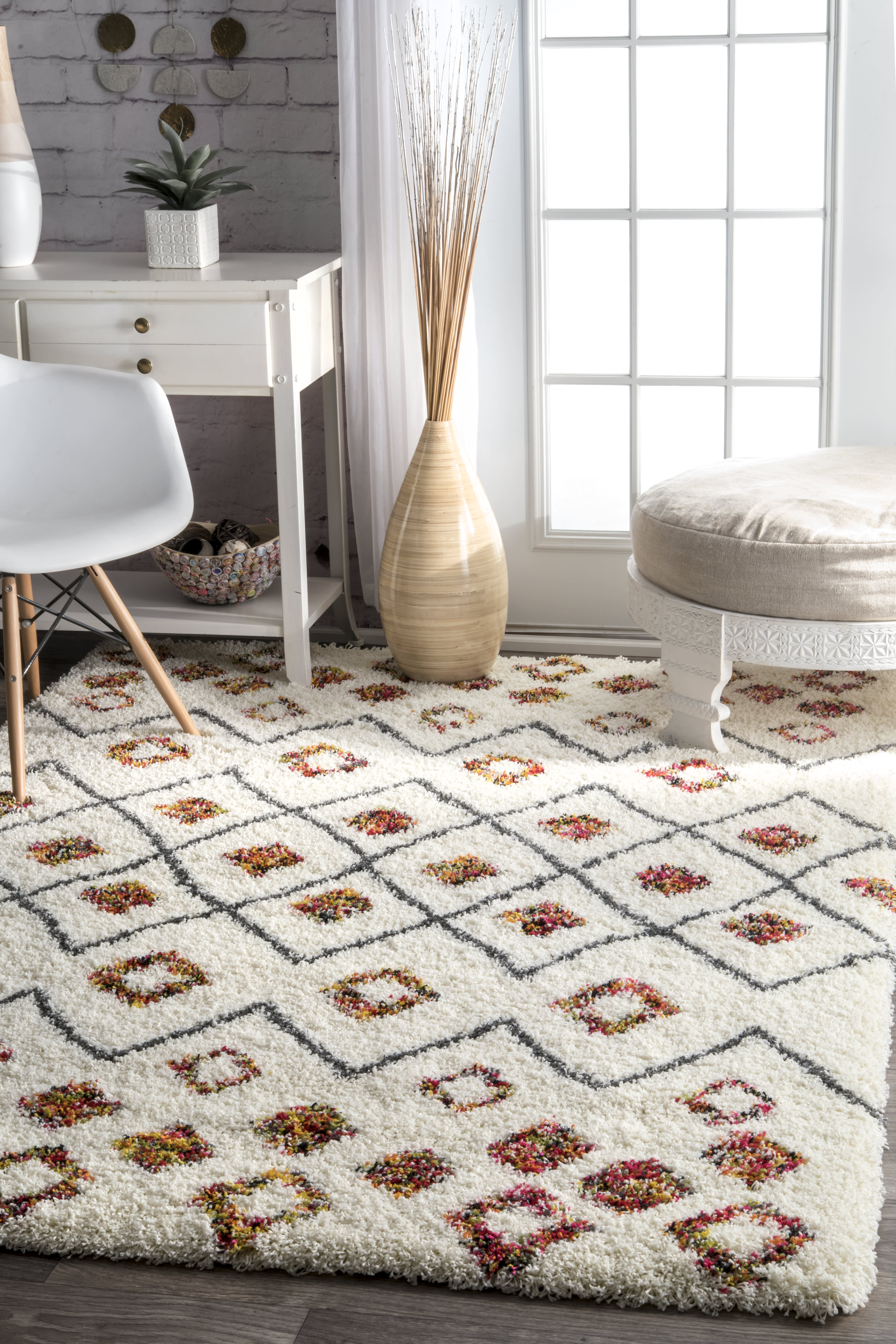 Expo Shag Diamond Rug | White Secondary image