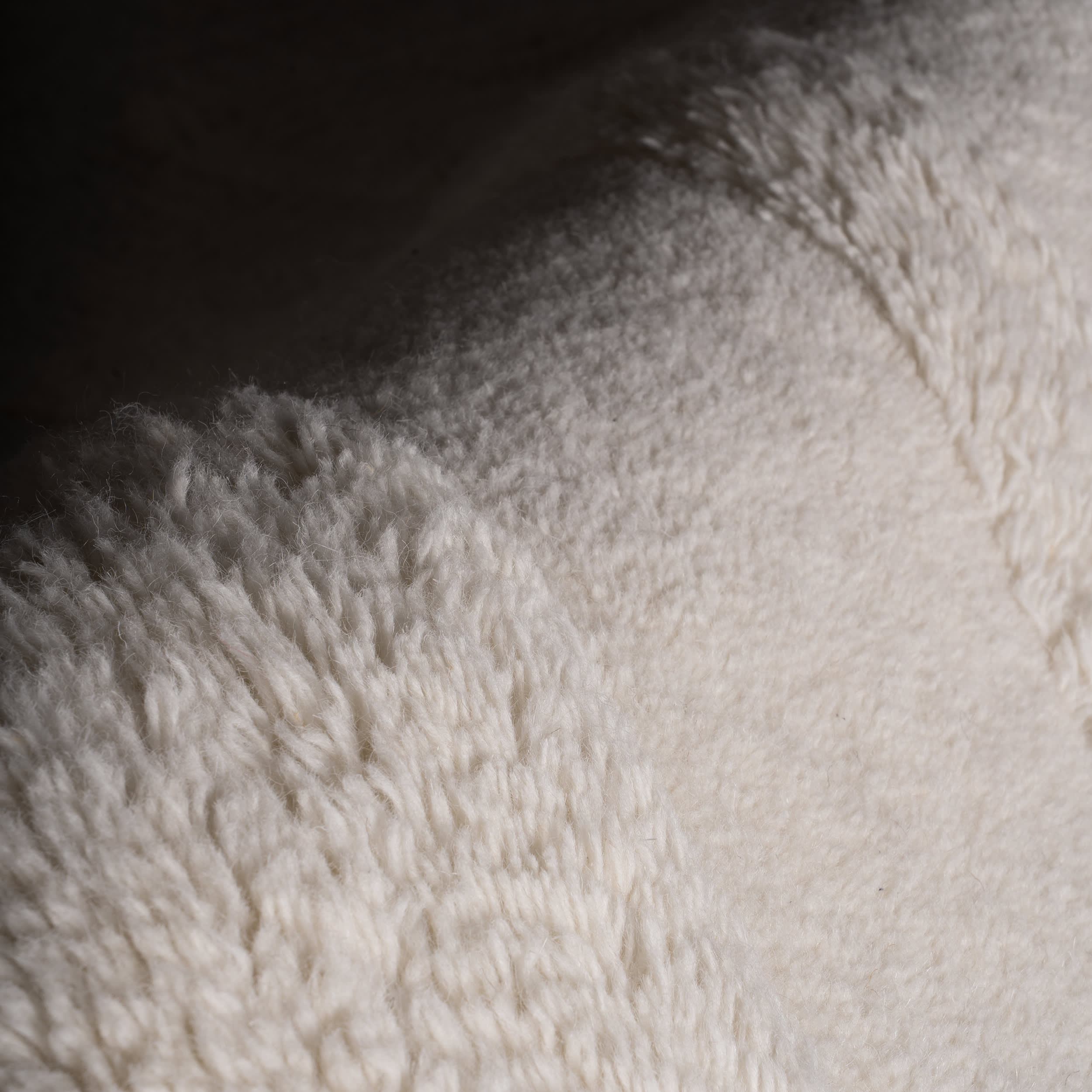 Sorvelle Modern Solid Wool Rug | Ivory