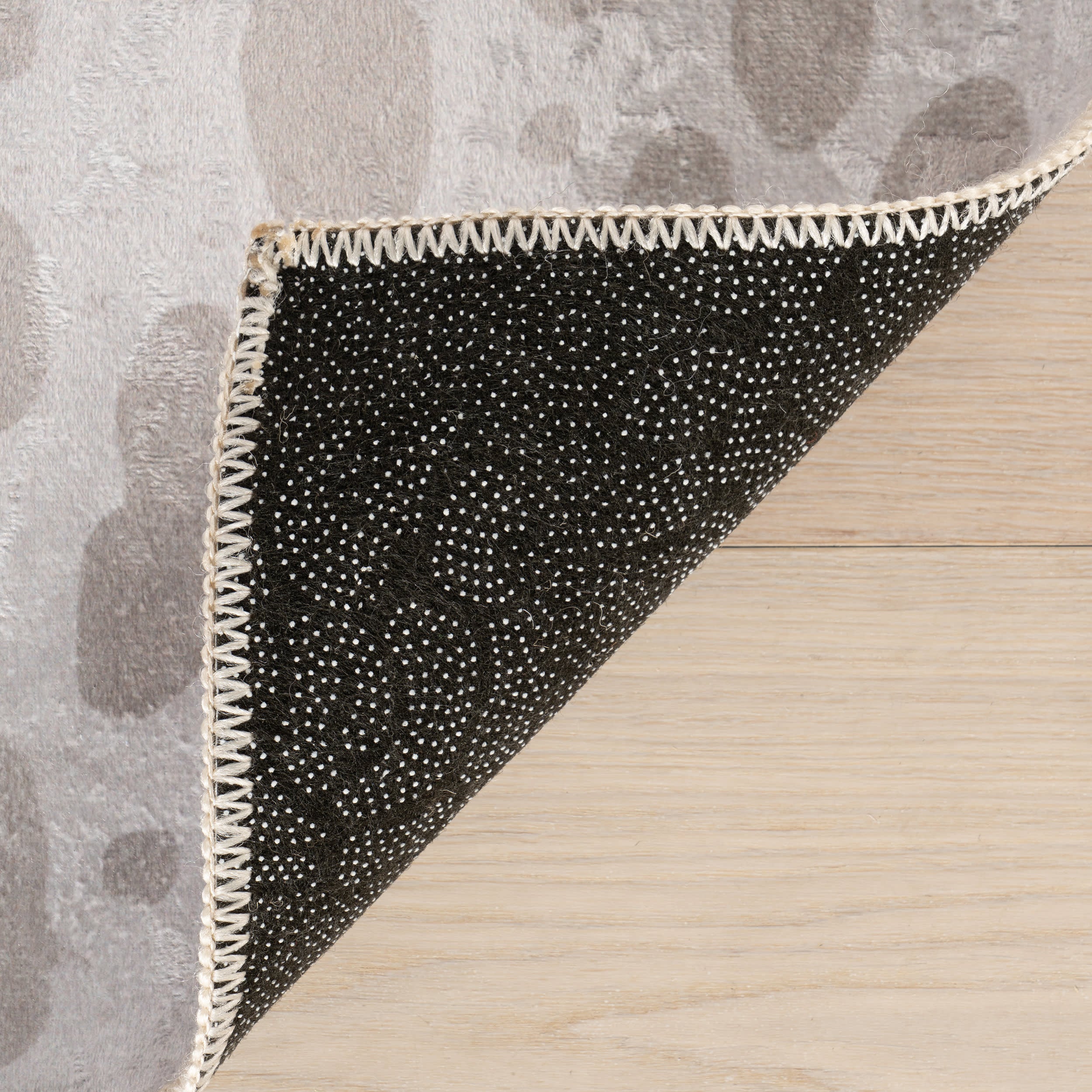 Aricela Modern Animal Print Washable Rug | Taupe
