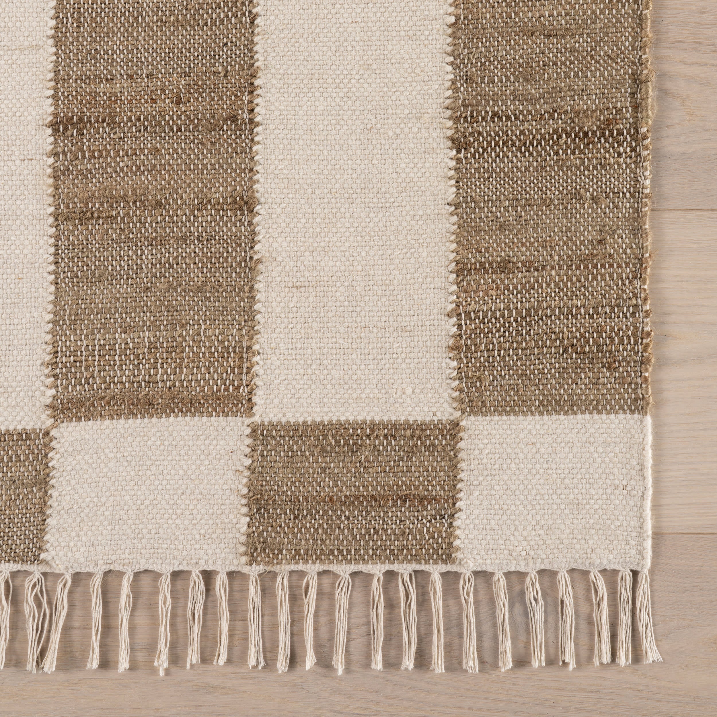 Tierra Jute Modern Farmhouse Rug | Brown