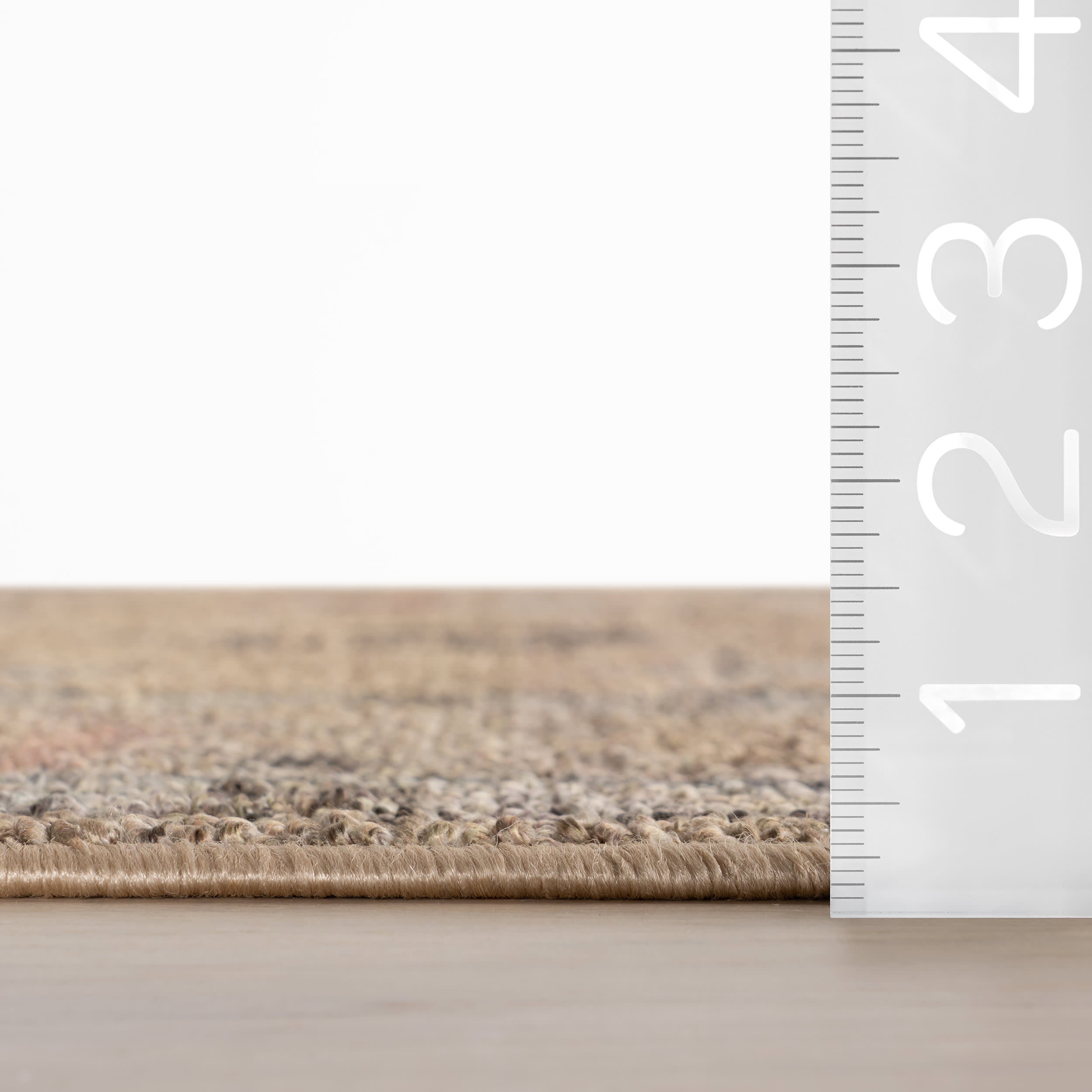 Ilysera Traditional Bordered Washable Rug | Beige
