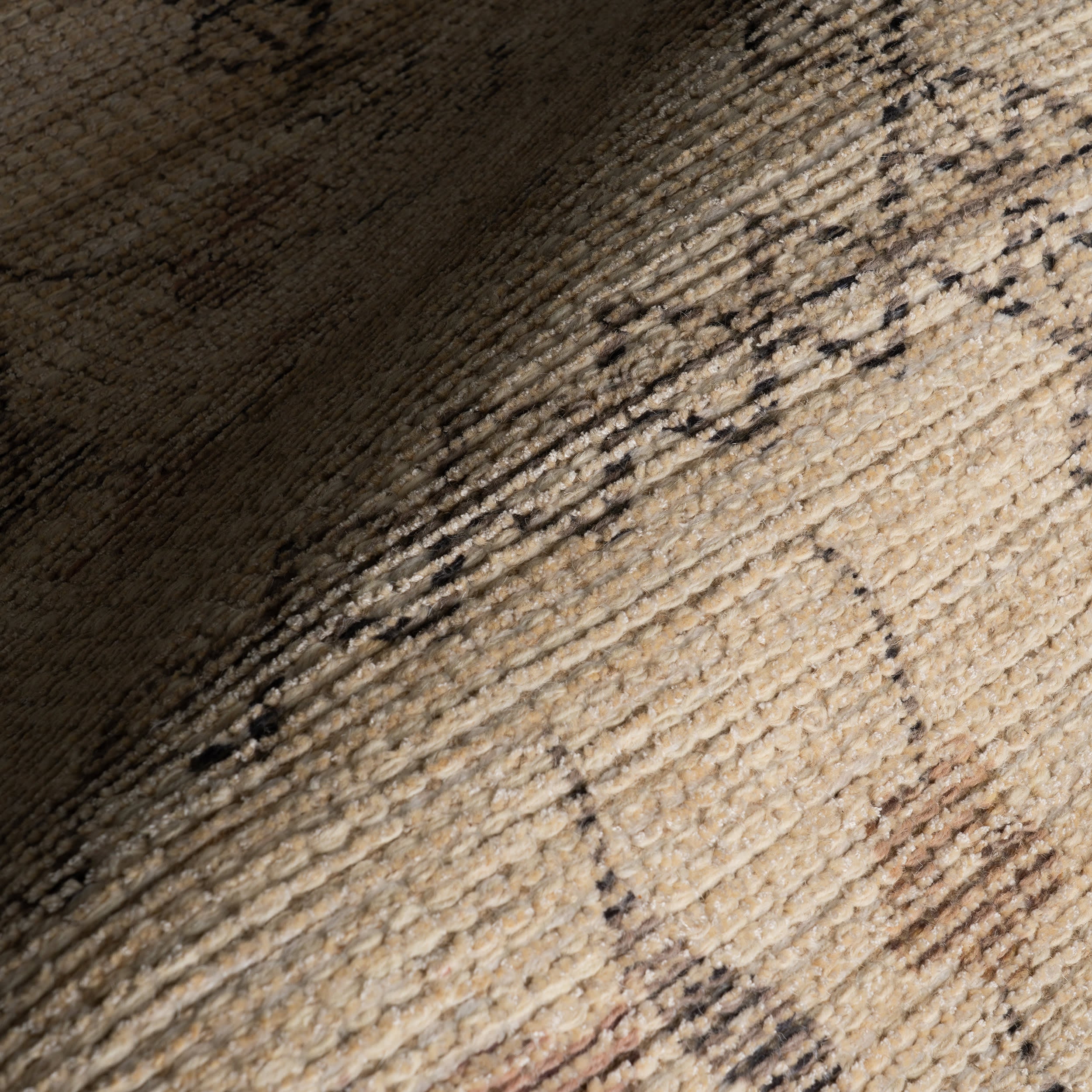 Nyme Floral and Paisley Farmhouse Rug | Sand