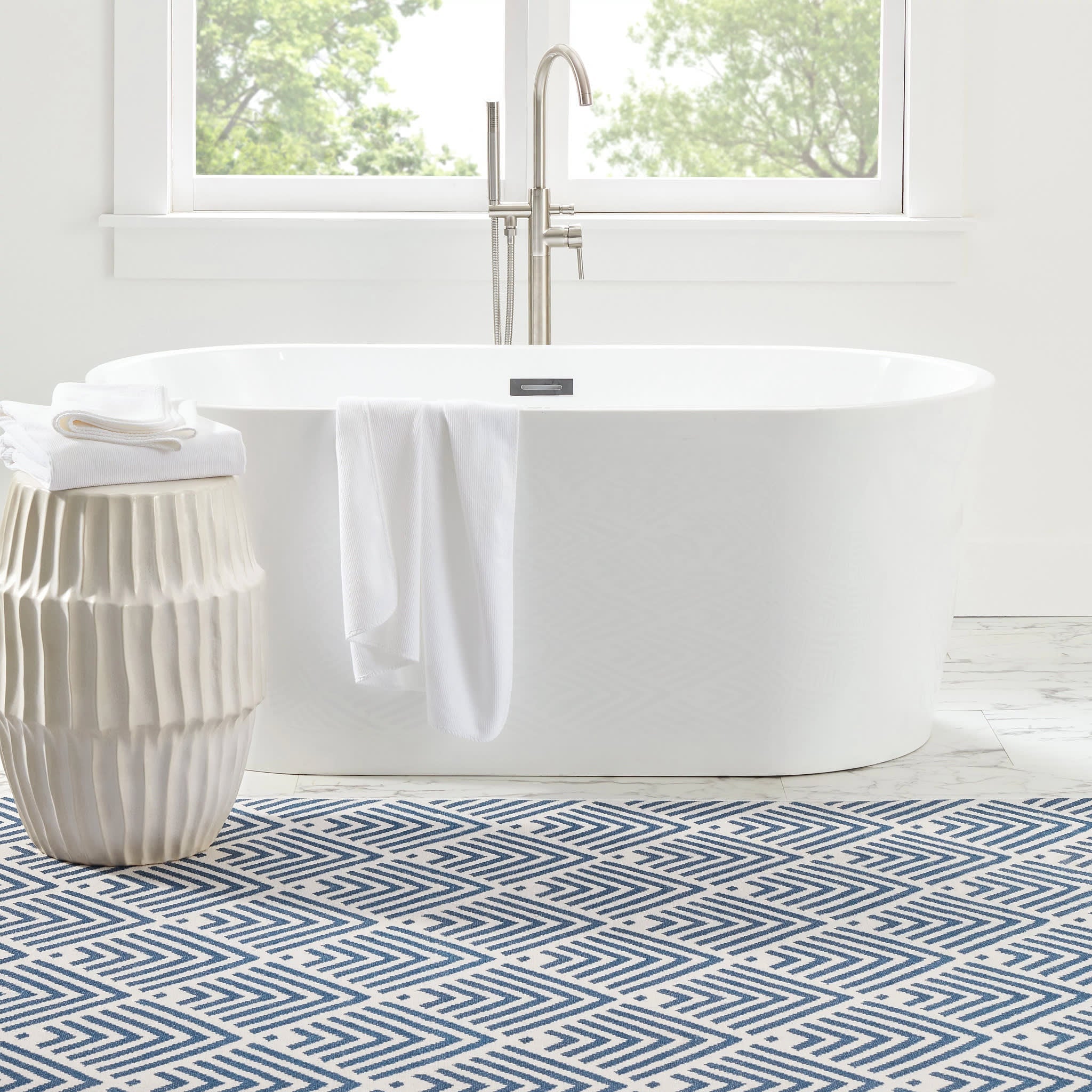Cleo Machine Washable Rug | Navy Image secondaire du produit