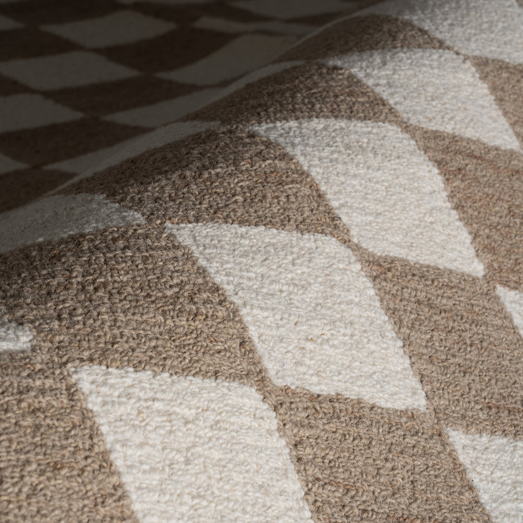 Calina Modern Checkered Indoor Wool Rug | Taupe