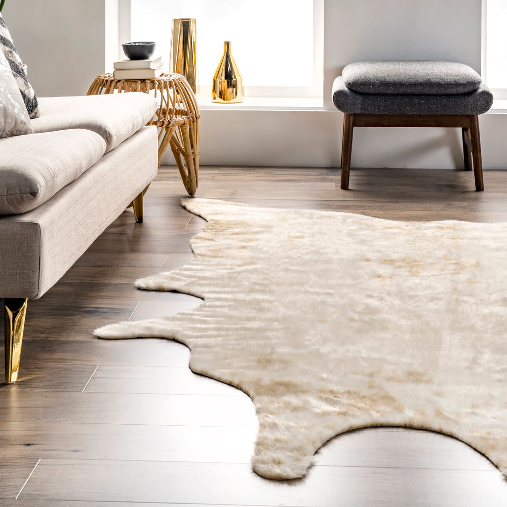 Zahara Faux Cowhide Washable Rug | Off White