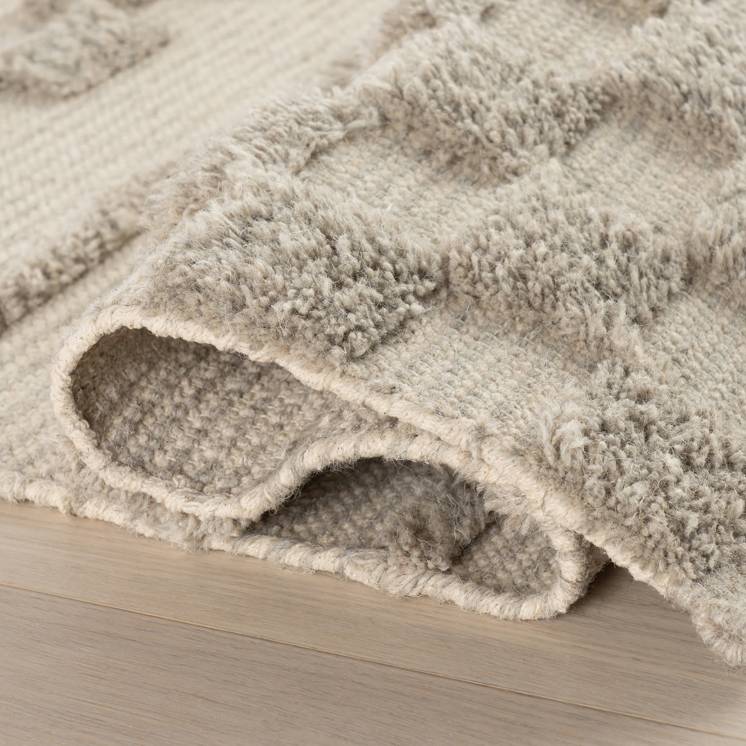 Nubi Bohemian Striped Hand Woven Rug | Grey