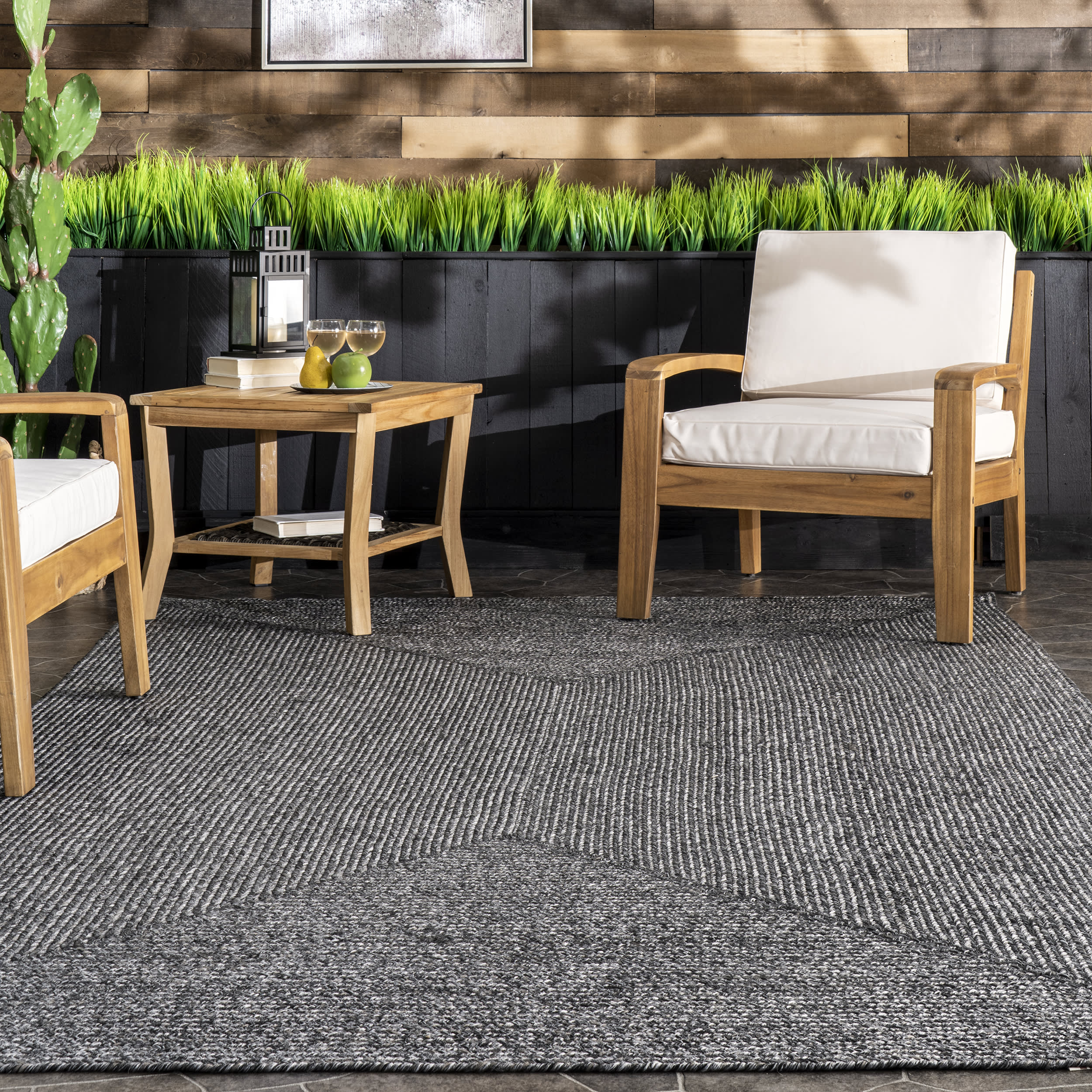 Everywhere Hand-Braided Indoor/Outdoor Rug | Charcoal