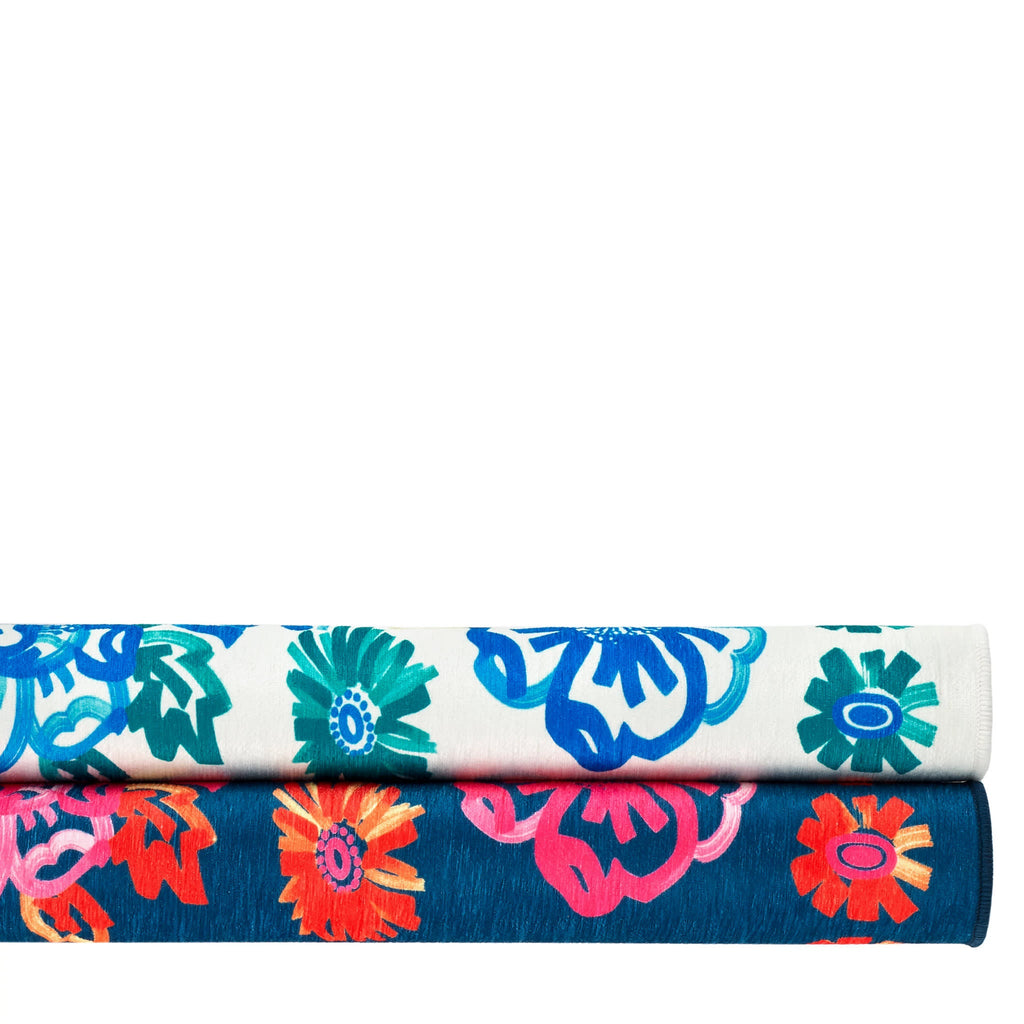 Graphic Gerbera Machine Washable Rug | Fuchsia