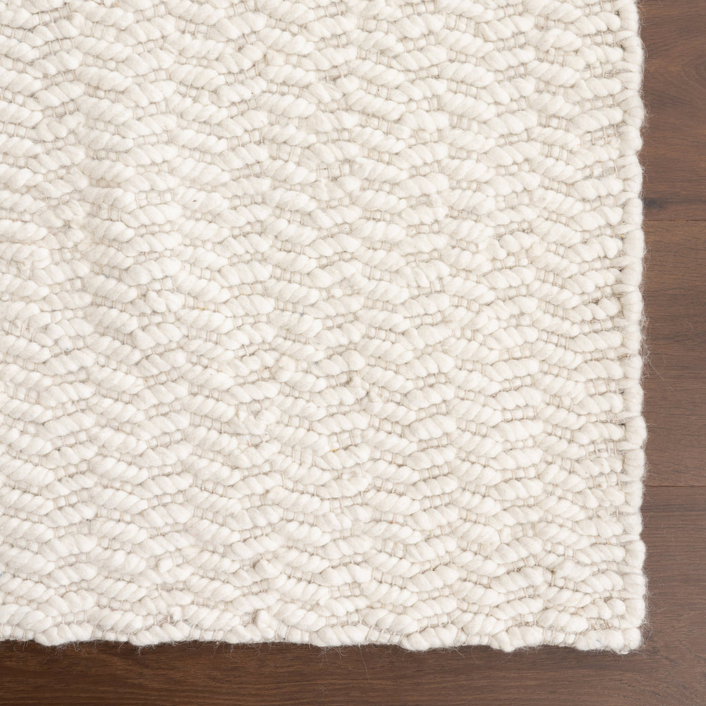 Sutton Solid Chevron Rug | Ivory