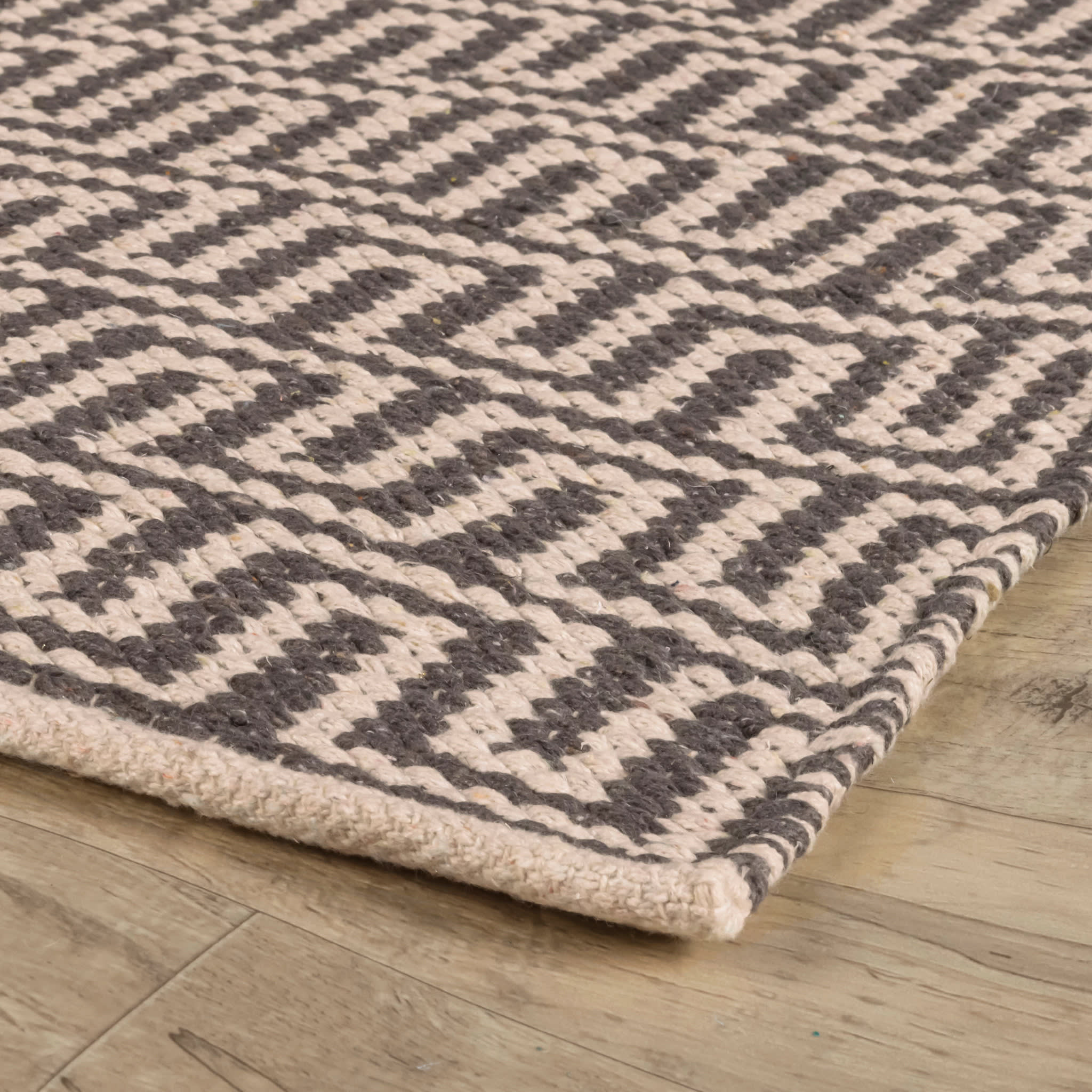 Zipper Handwoven Cotton Rug | Grey/Ivory