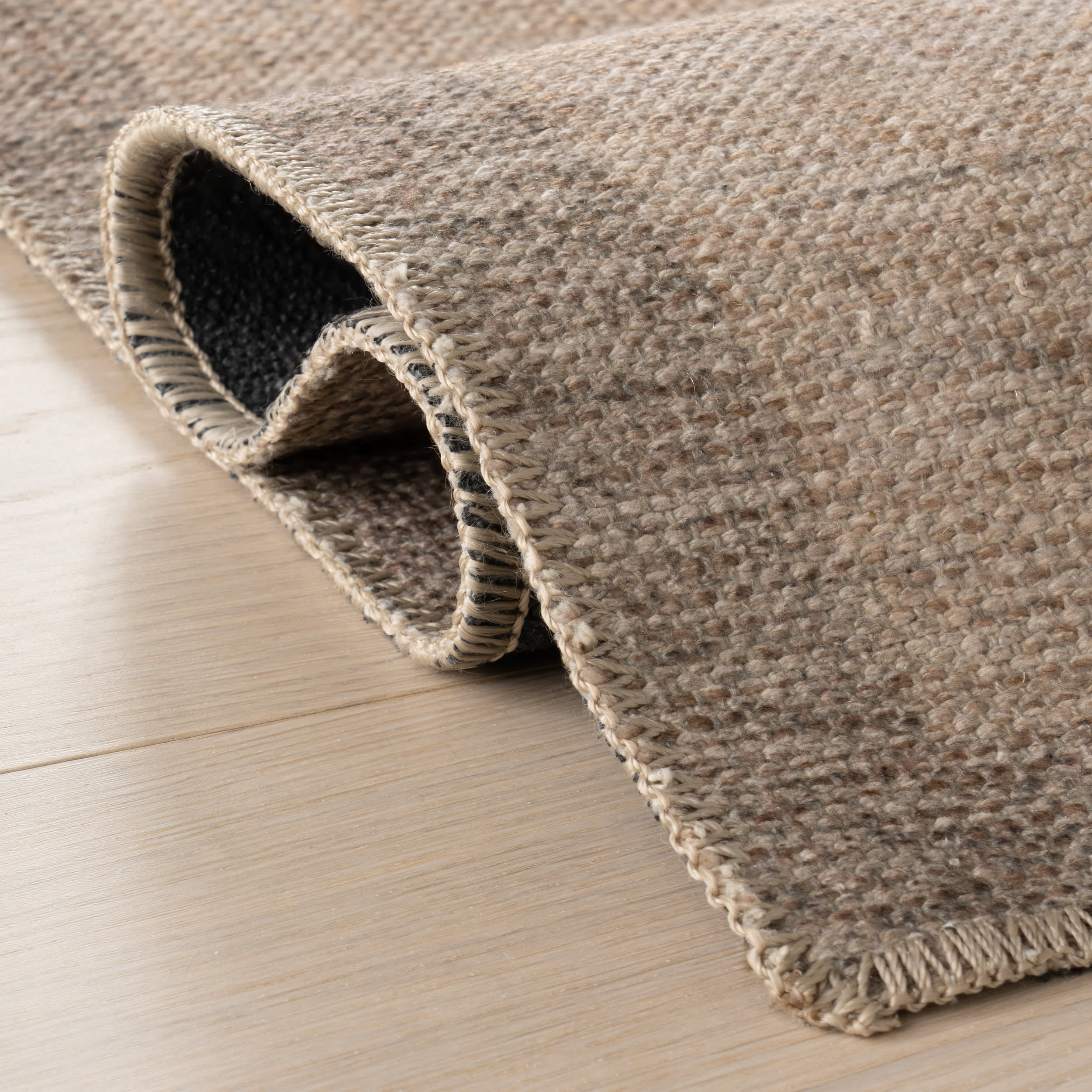 Nefe Bordered Washable Rug | Brown
