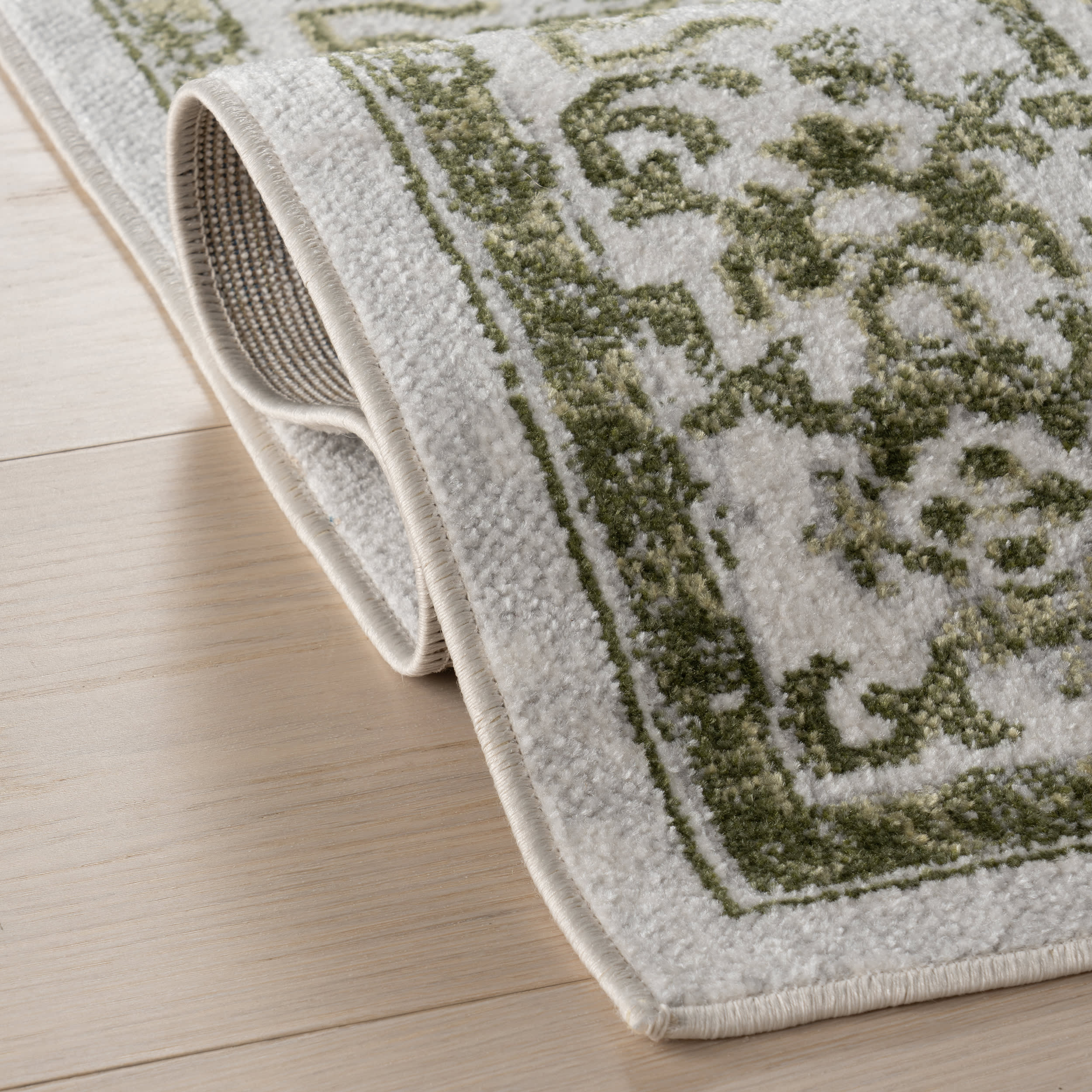Charlisa Washable Faded Snowflake Rug | Green