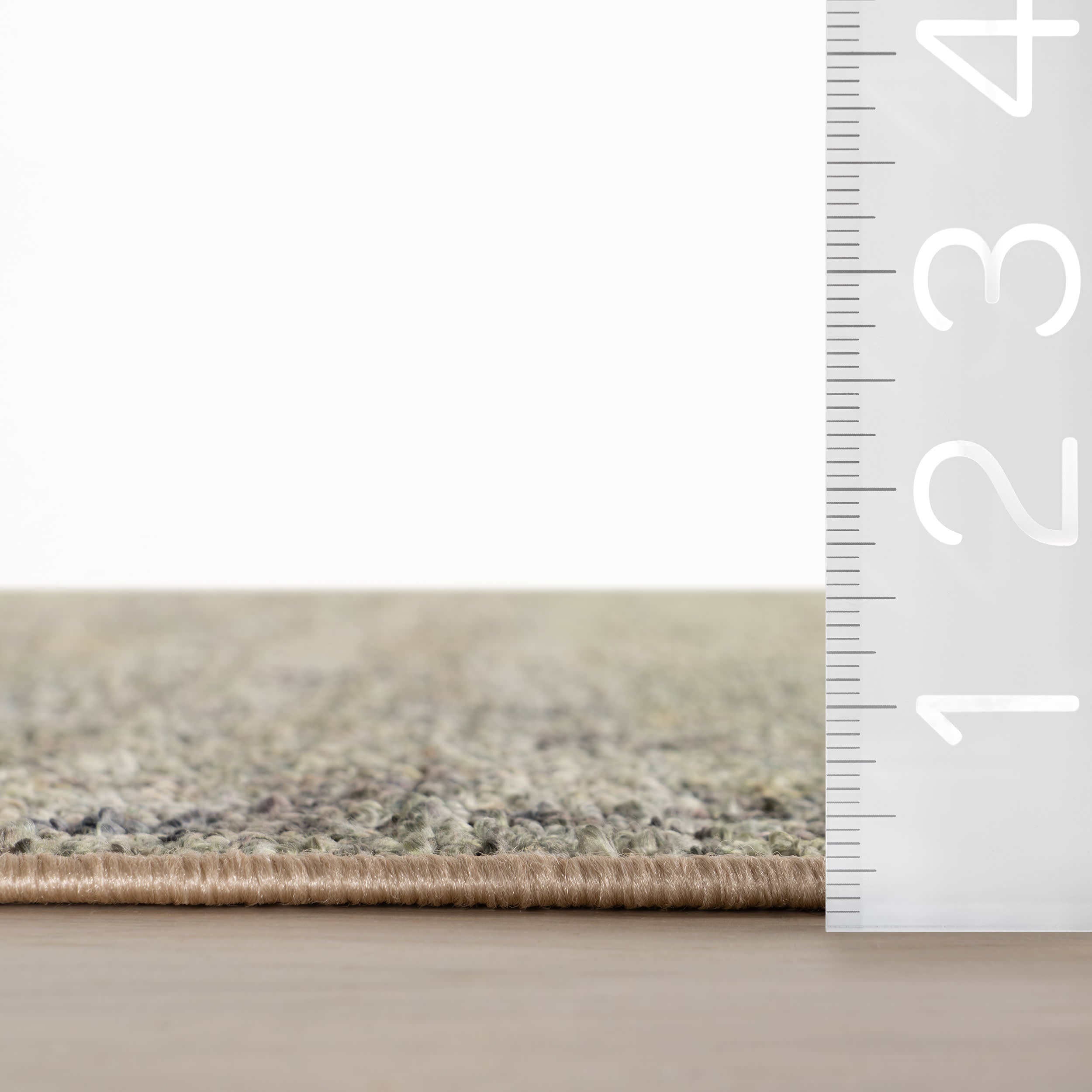 Veloura Traditional Bordered Washable Rug | Green
