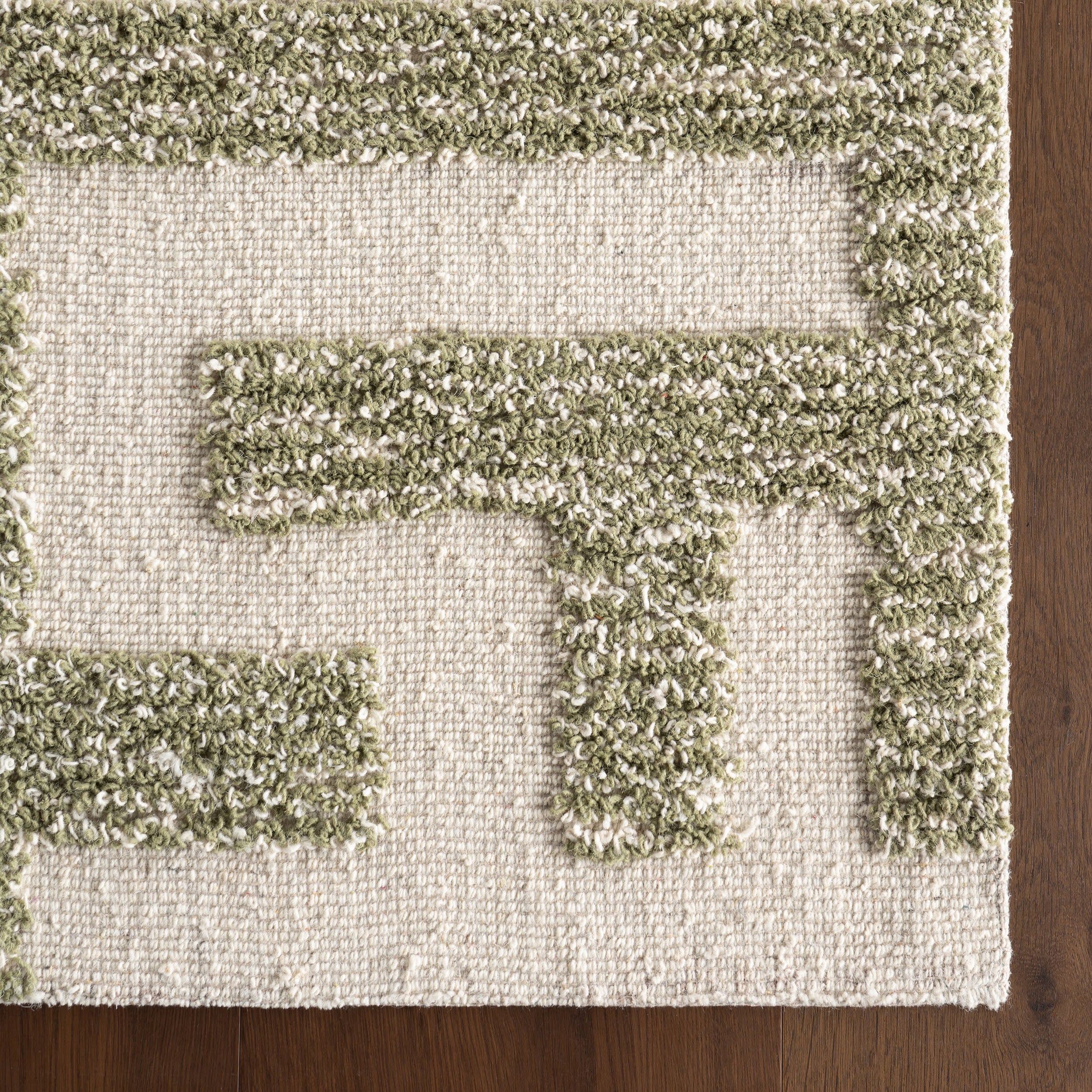 Riel Bohemian Geometric Wool Rug | Green