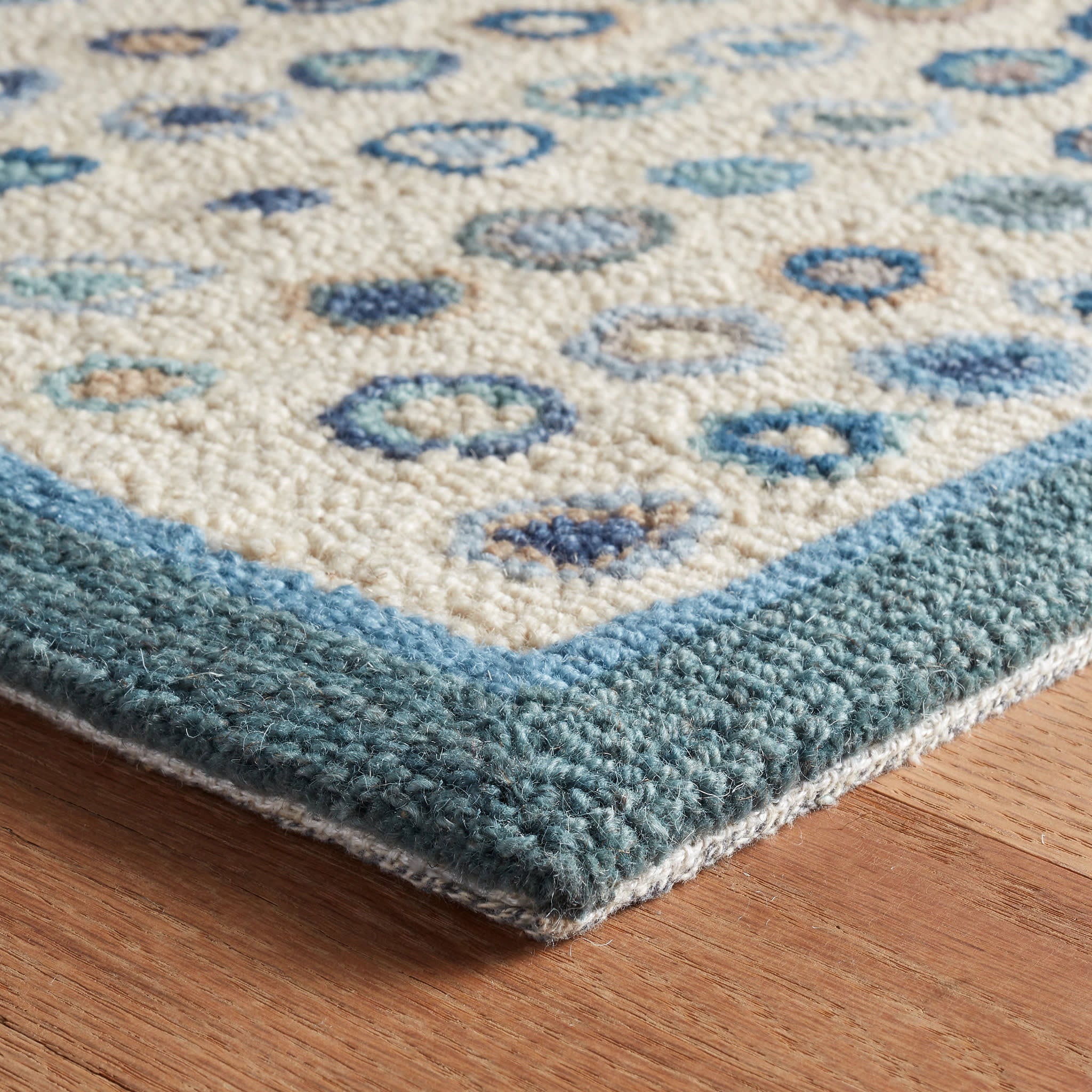 Cat's Paw Hand Micro Hooked Wool Rug | Mineral
