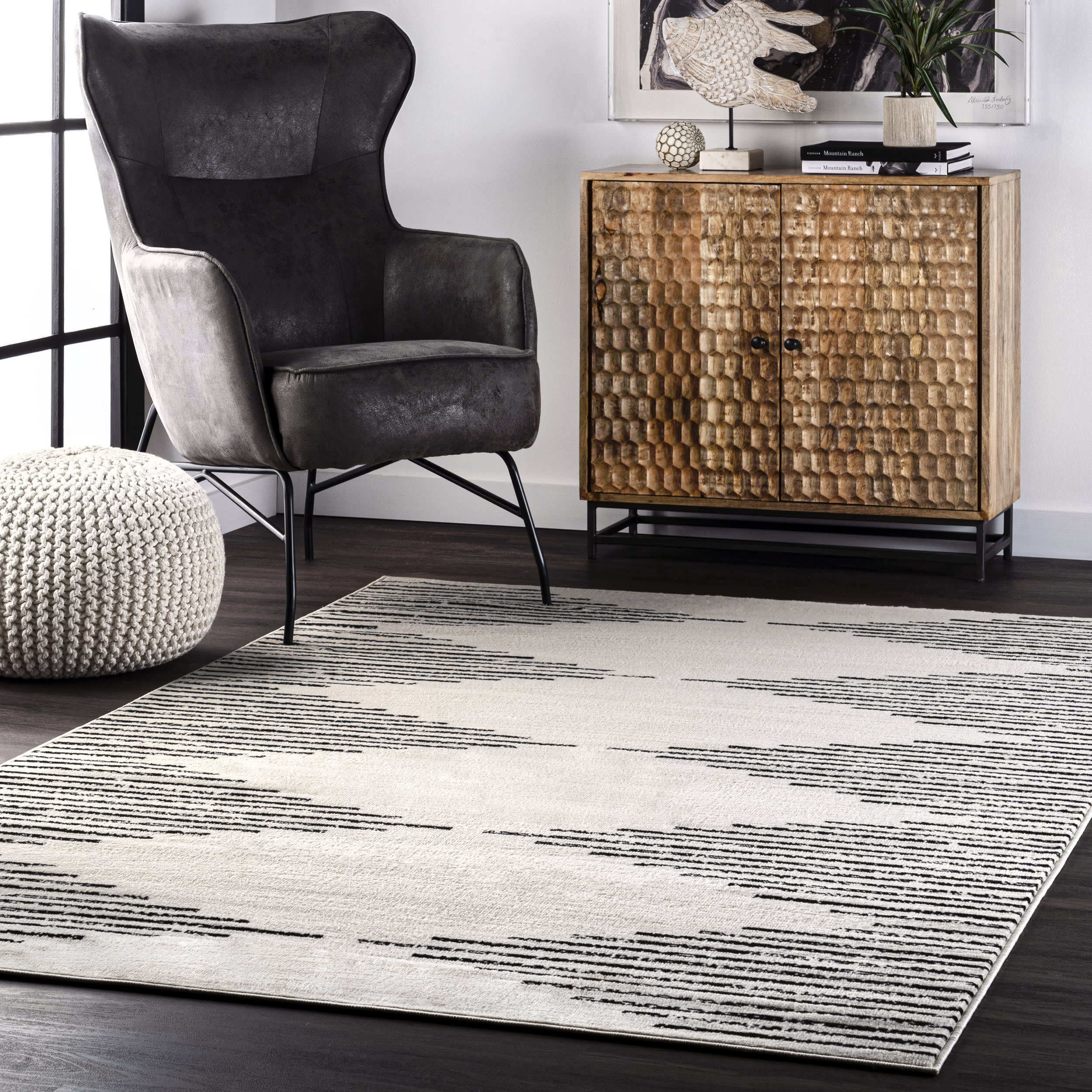 Diamond Pinstripes Rug | Black Secondary image