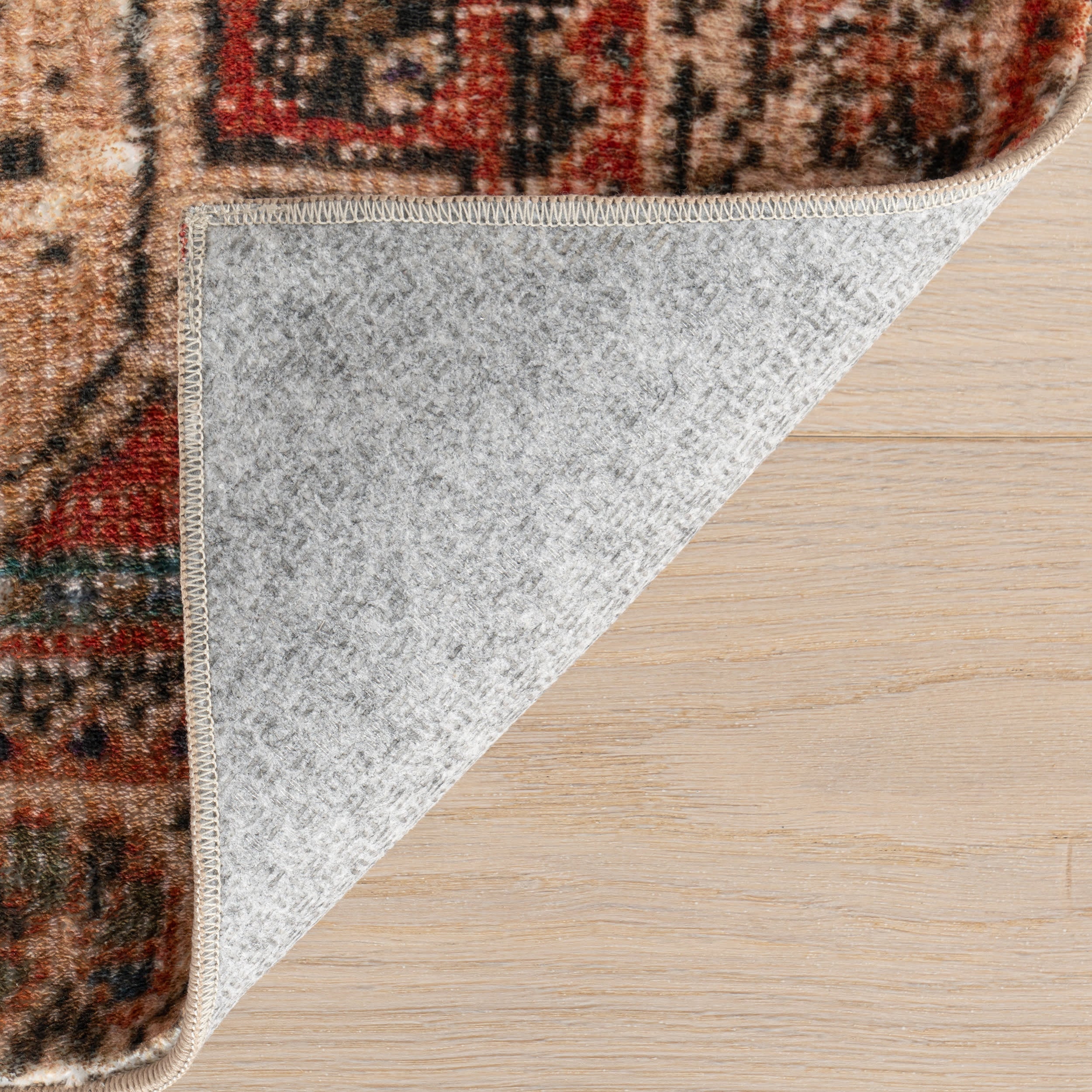 Madel Medallion Washable Rug | Red