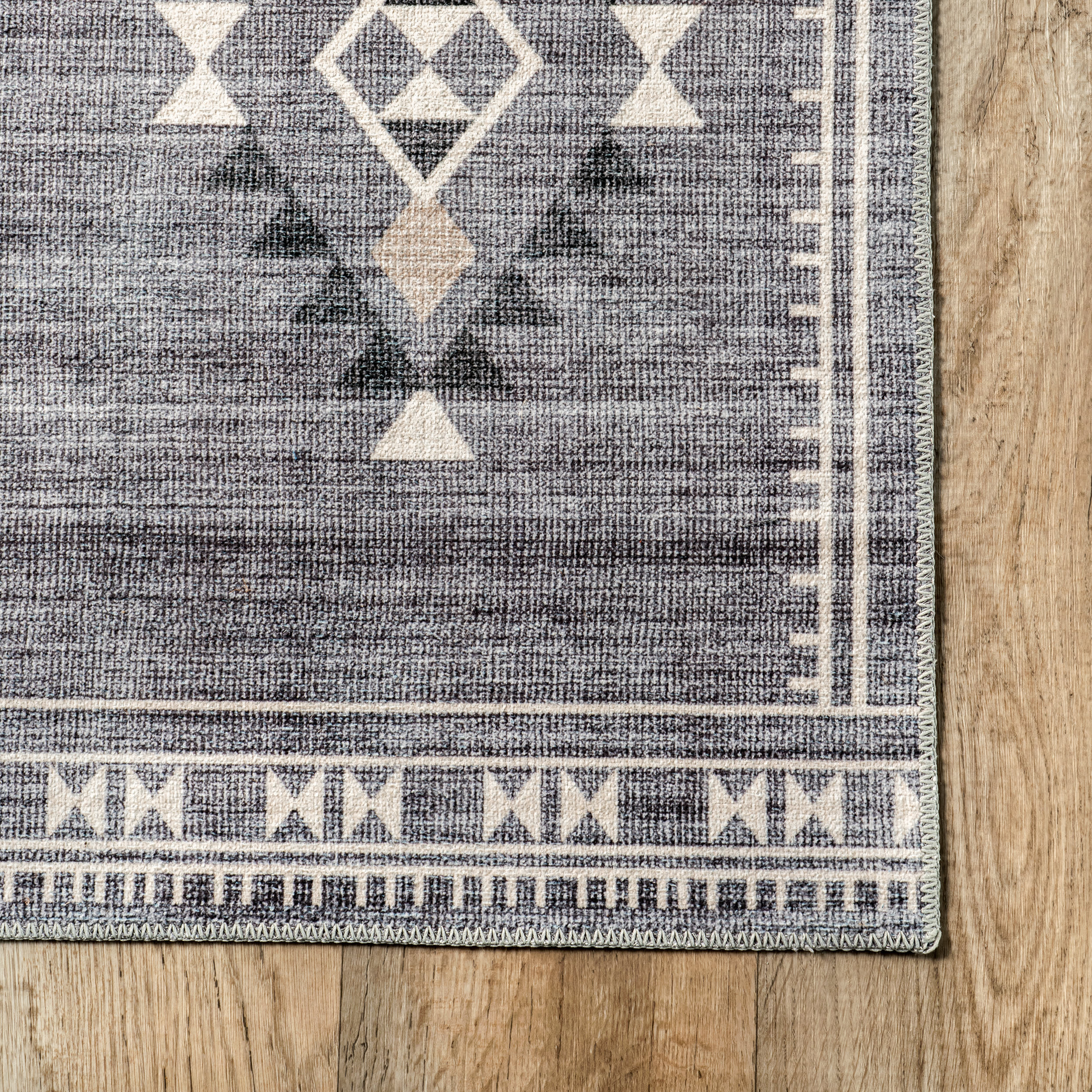 Poppy Persian Spill Proof Washable Rug | Grey