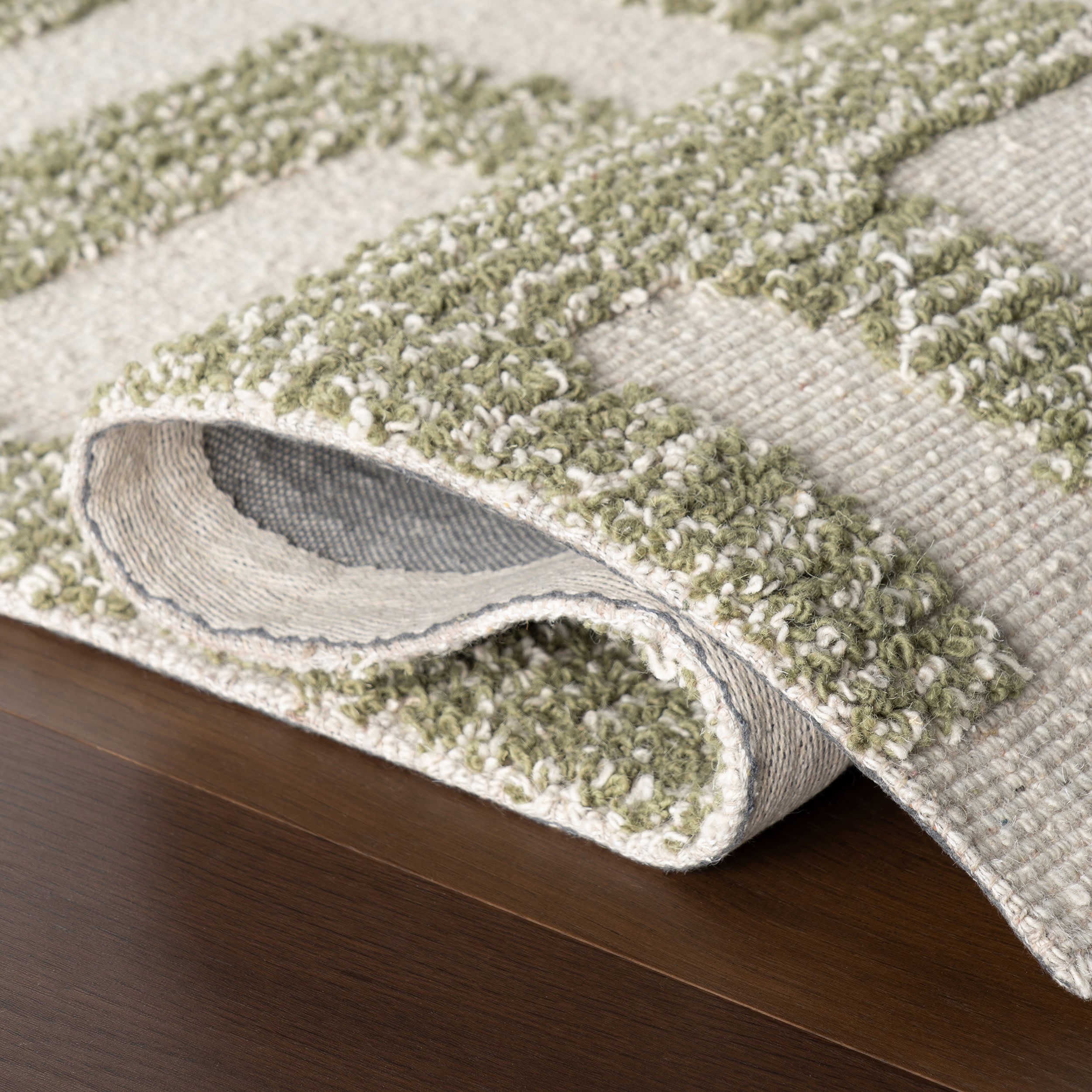 Riel Bohemian Geometric Wool Rug | Green