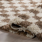 Bettie Retro Checkered Shag Rug | Beige