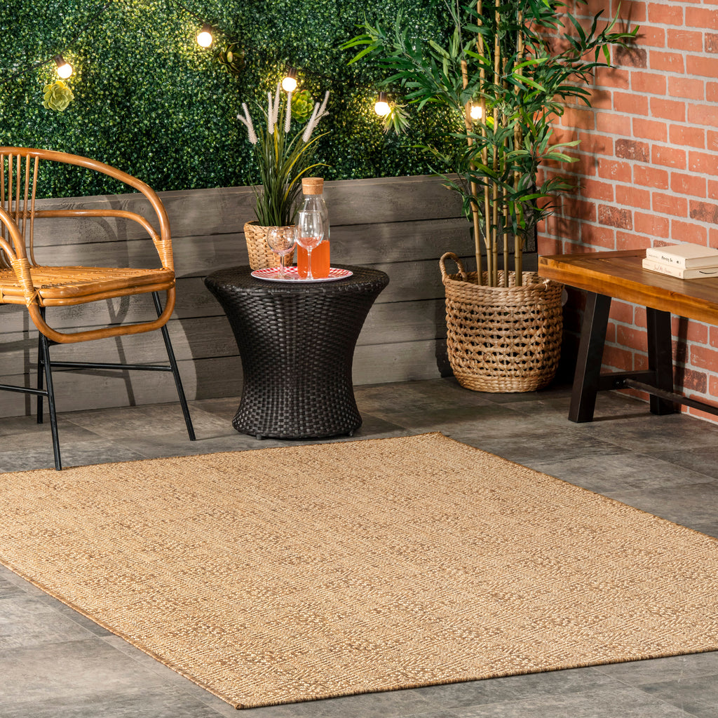 Filigree Indoor/Outdoor Flatweave Rug | Brown