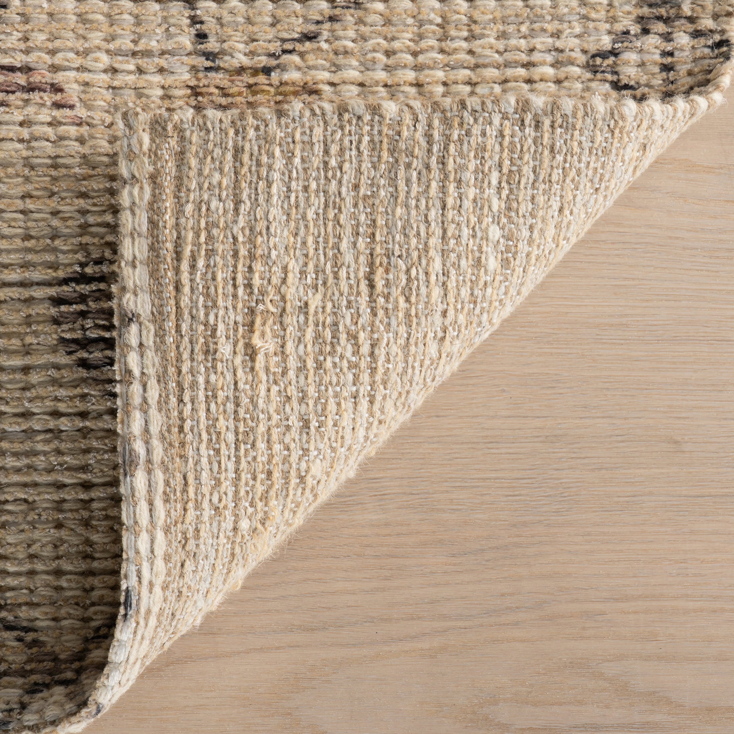 Nyme Floral and Paisley Farmhouse Rug | Sand