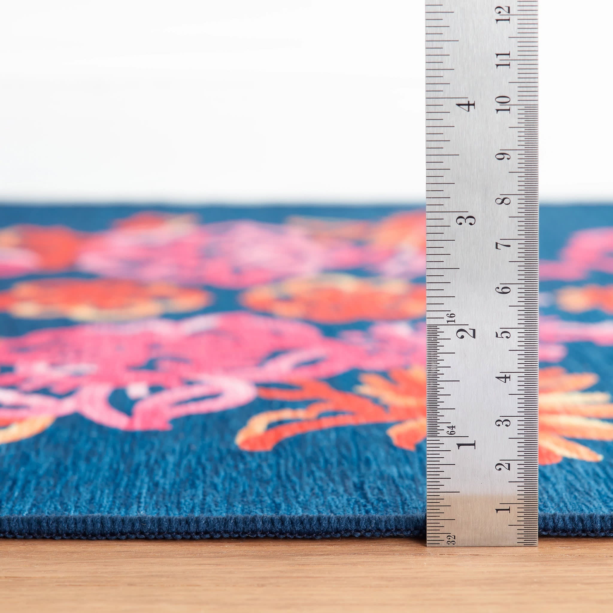 Graphic Gerbera Machine Washable Rug | Fuchsia