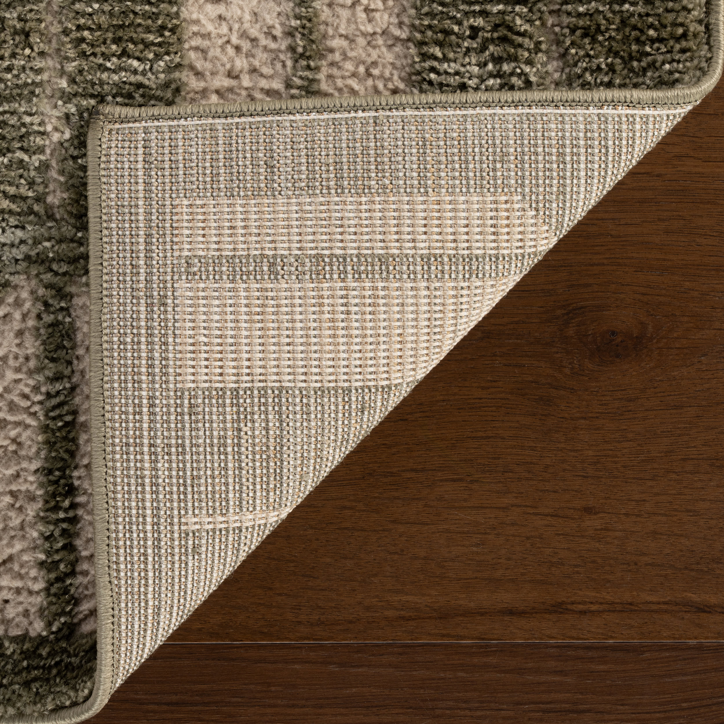 Suba Transitional Geometric Rug | Green
