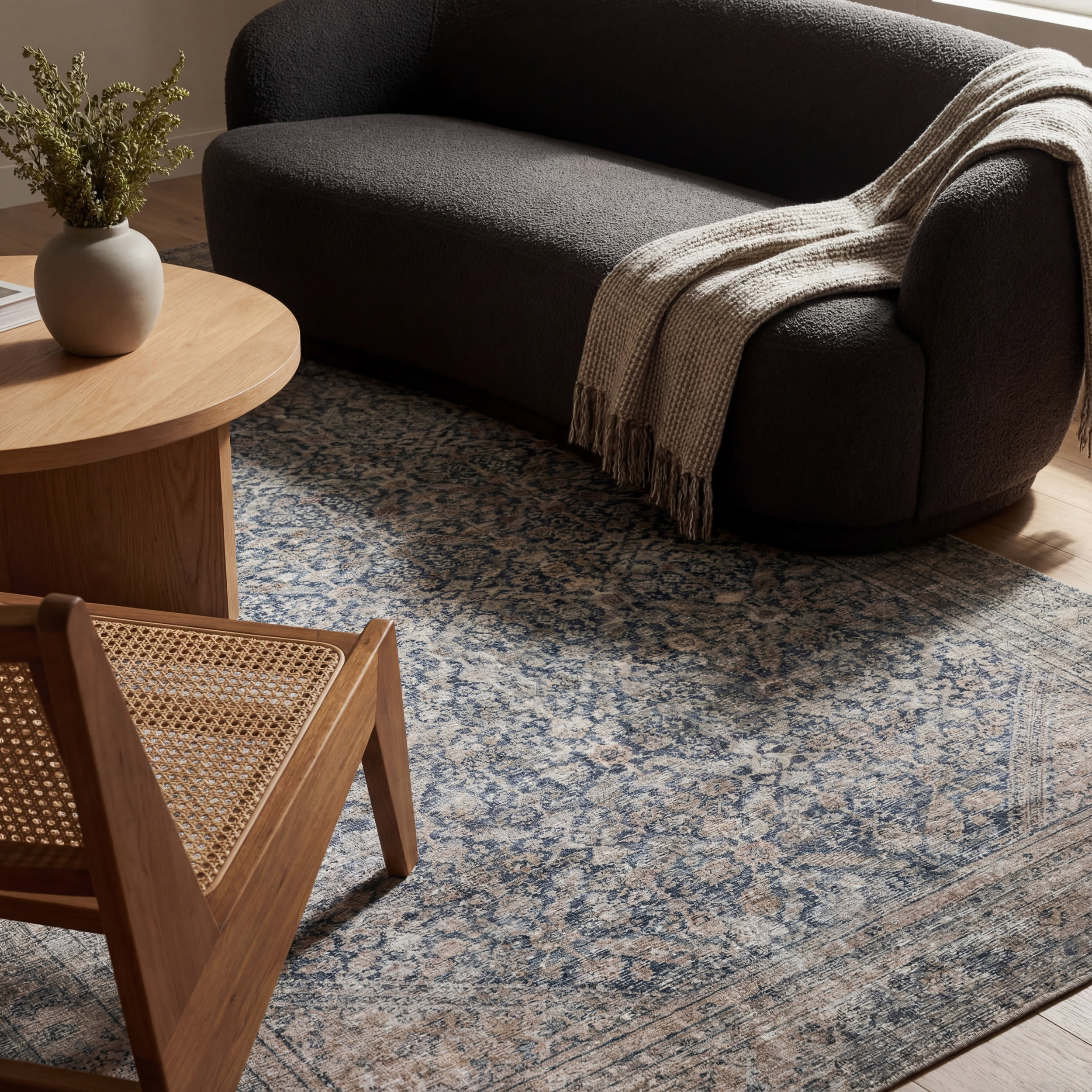 Zella Vintage & Distressed Washable Rug | Blue