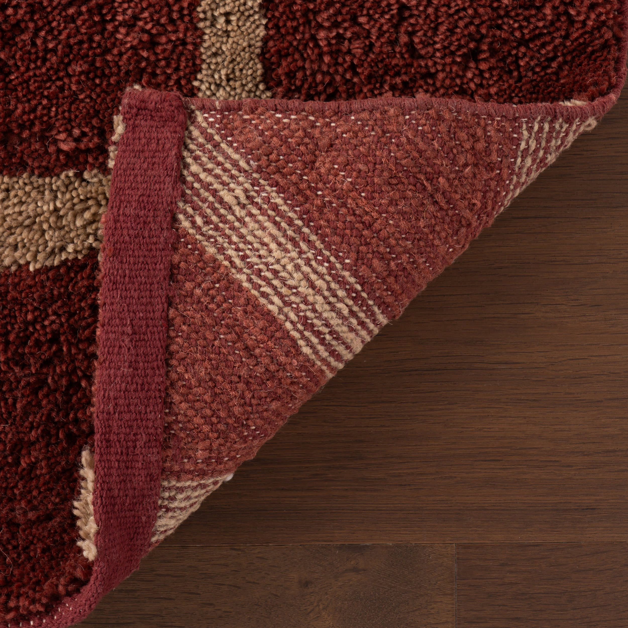 Sivra Bordered Rug | Maroon