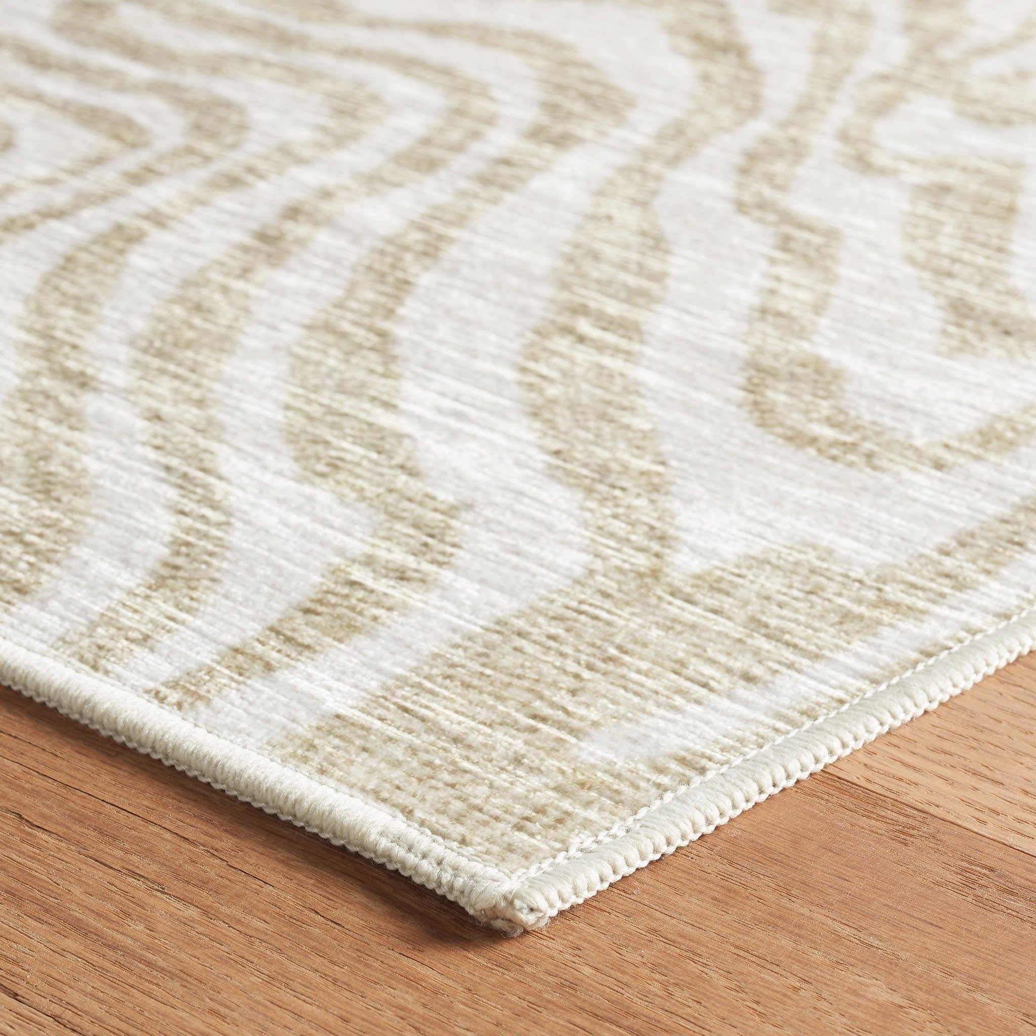 Amber Machine Washable Rug | Natural