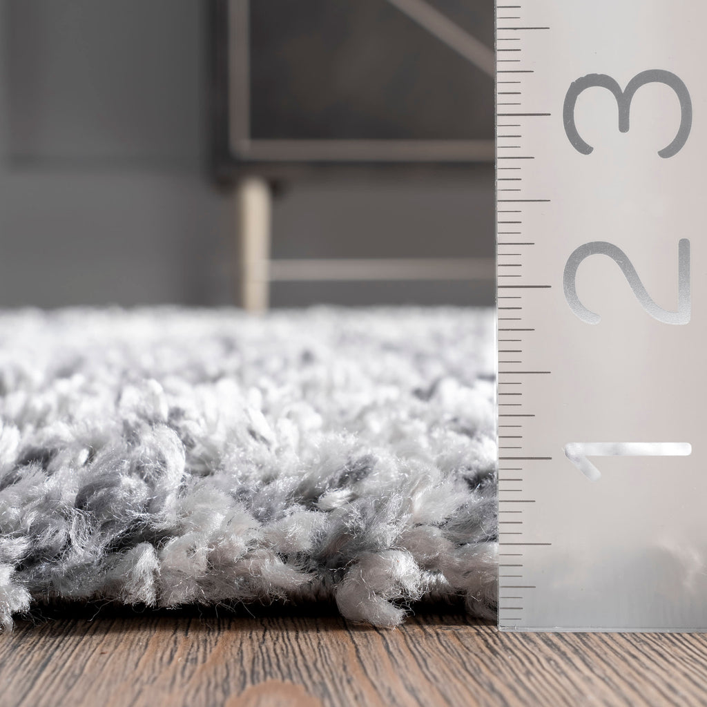 Diamond Totem Shag With Tassels Rug | Grey