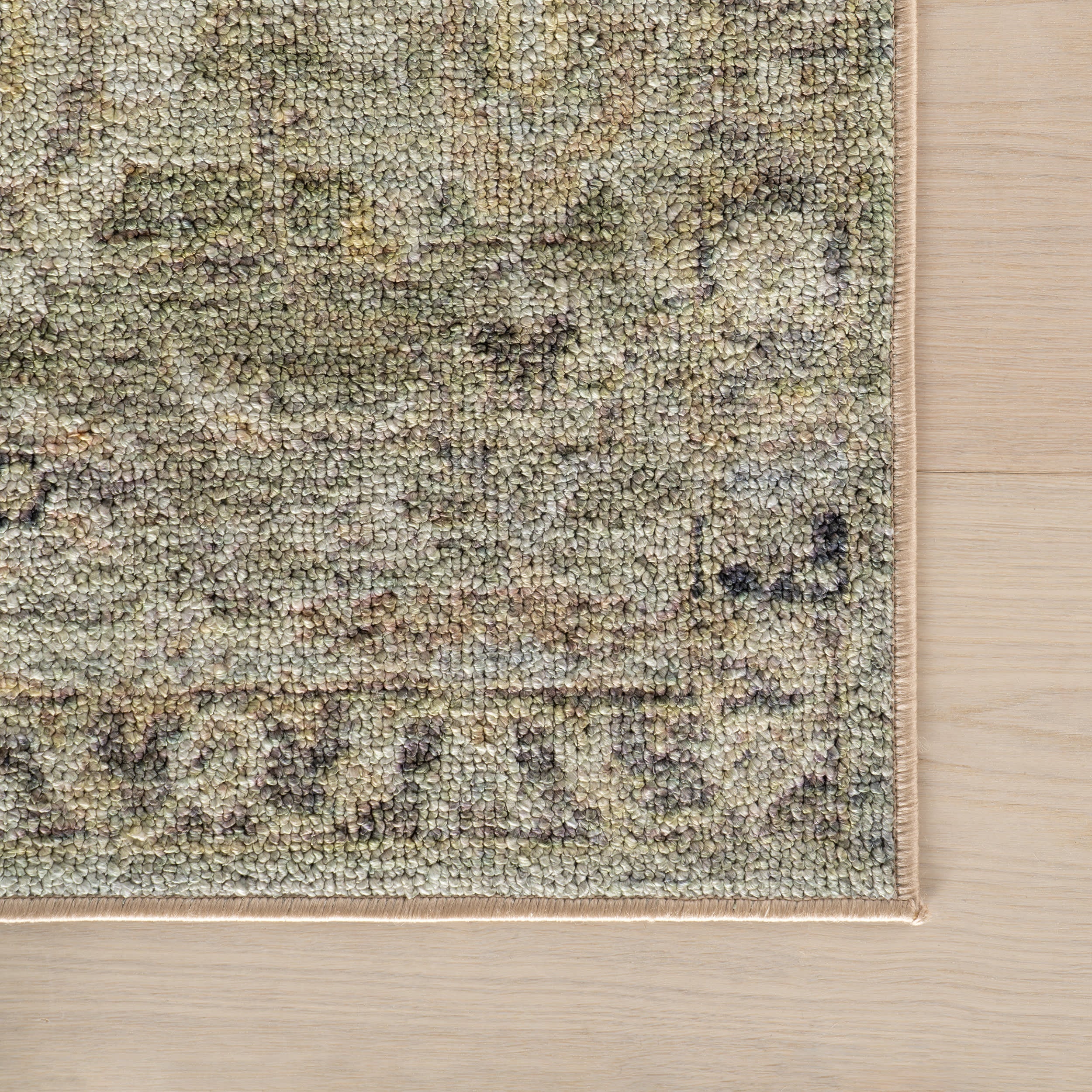 Veloura Traditional Bordered Washable Rug | Green