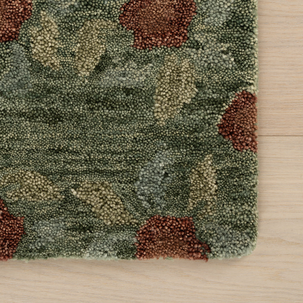 Genevive Modern Floral Wool Rug | Green