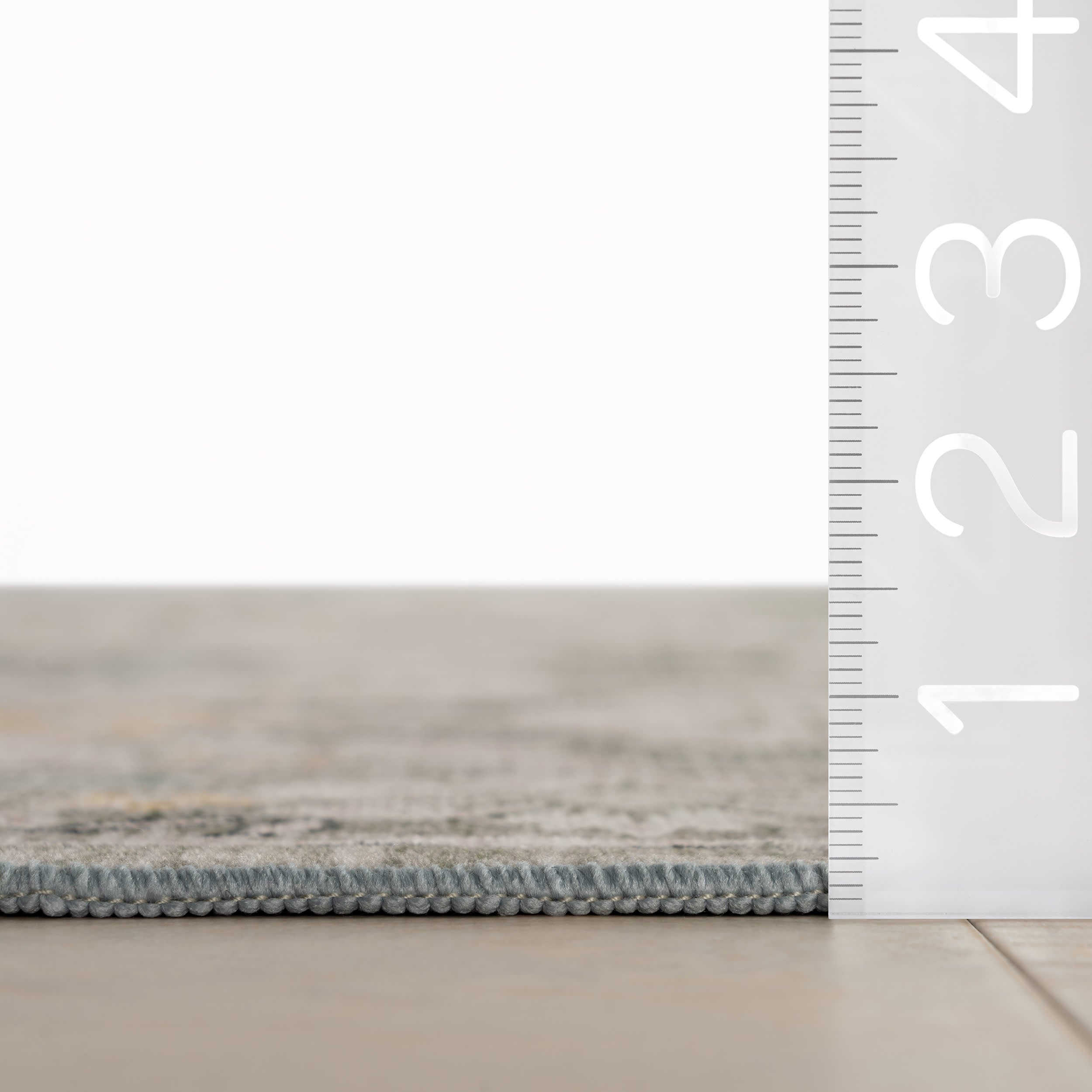 Kinice Traditional Floral Washable Rug | Grey