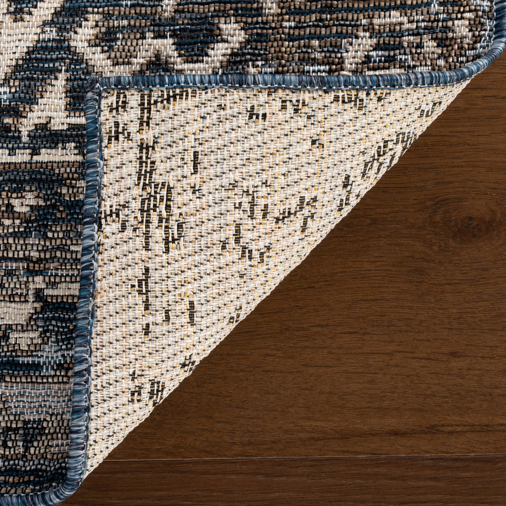 Solia Traditional Medallion Indoor/Outdoor Rug | Navy