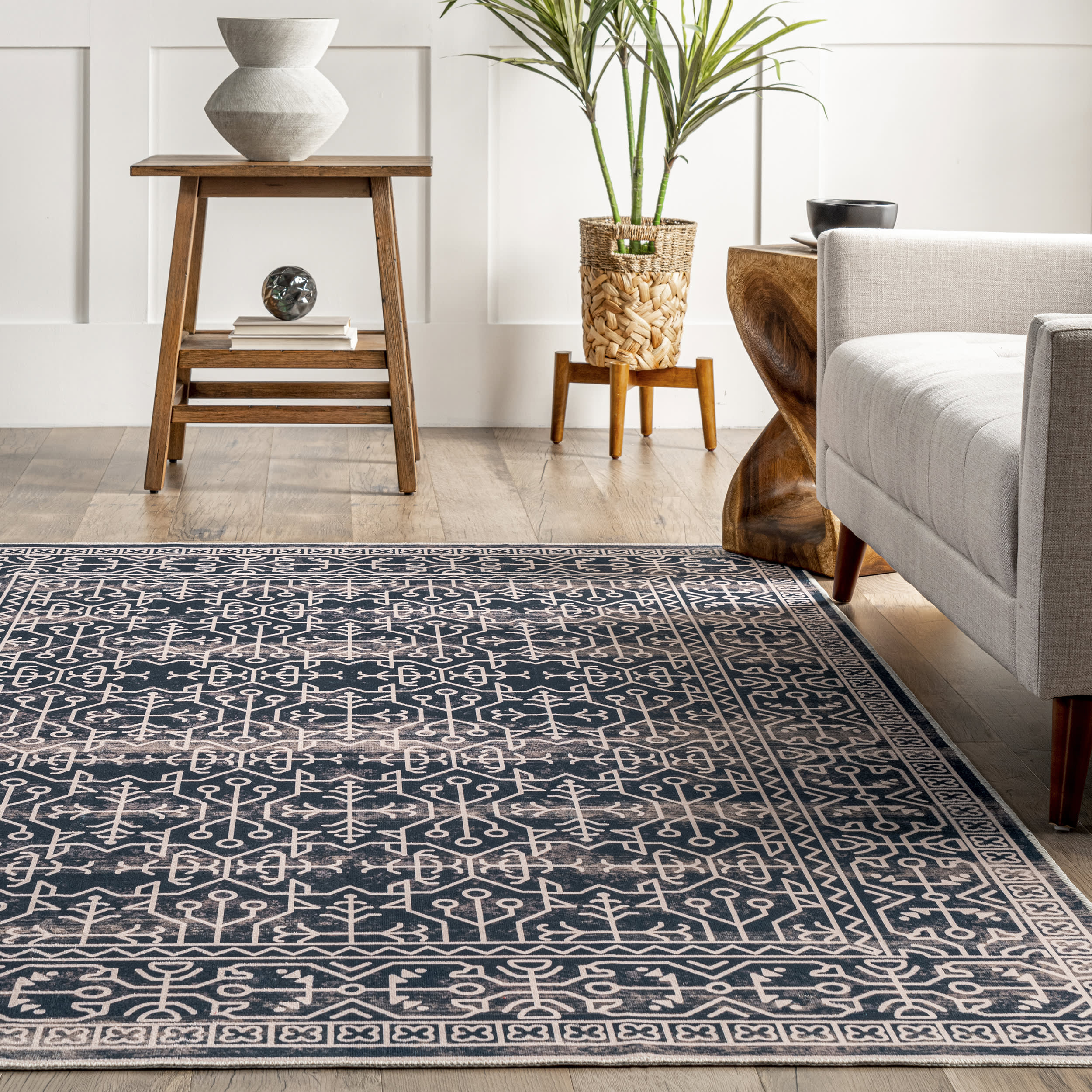 Tinsley Bordered Linework Washable Rug | Navy