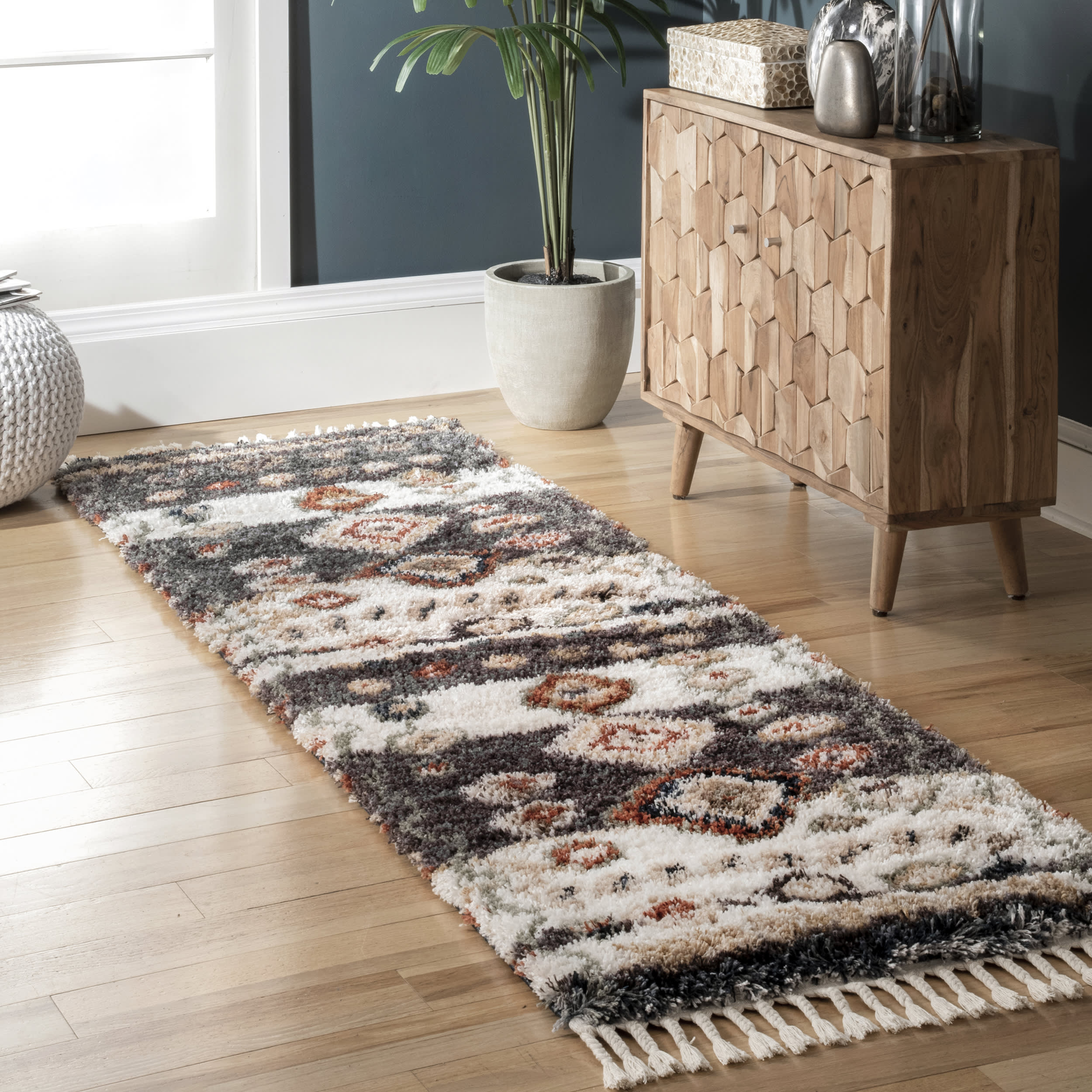 Moroccan Diamond Shag With Tassels Rug | Grey Secondary image