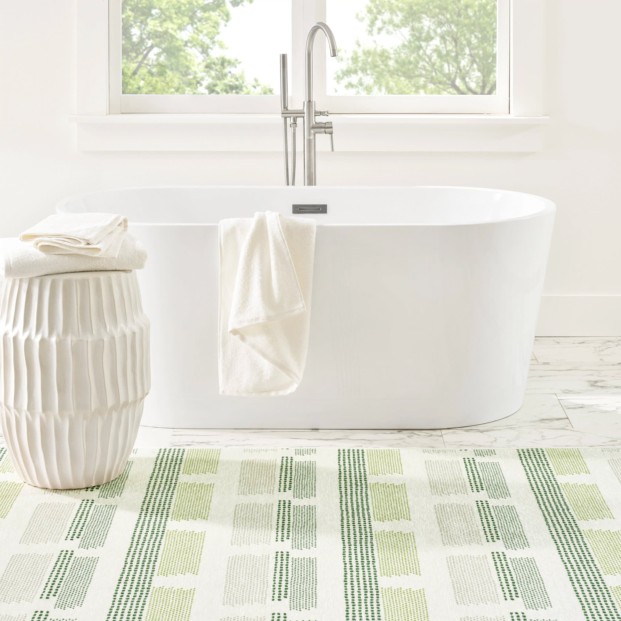 Tread Lightly Machine Washable Rug | Green Image principale du produit
