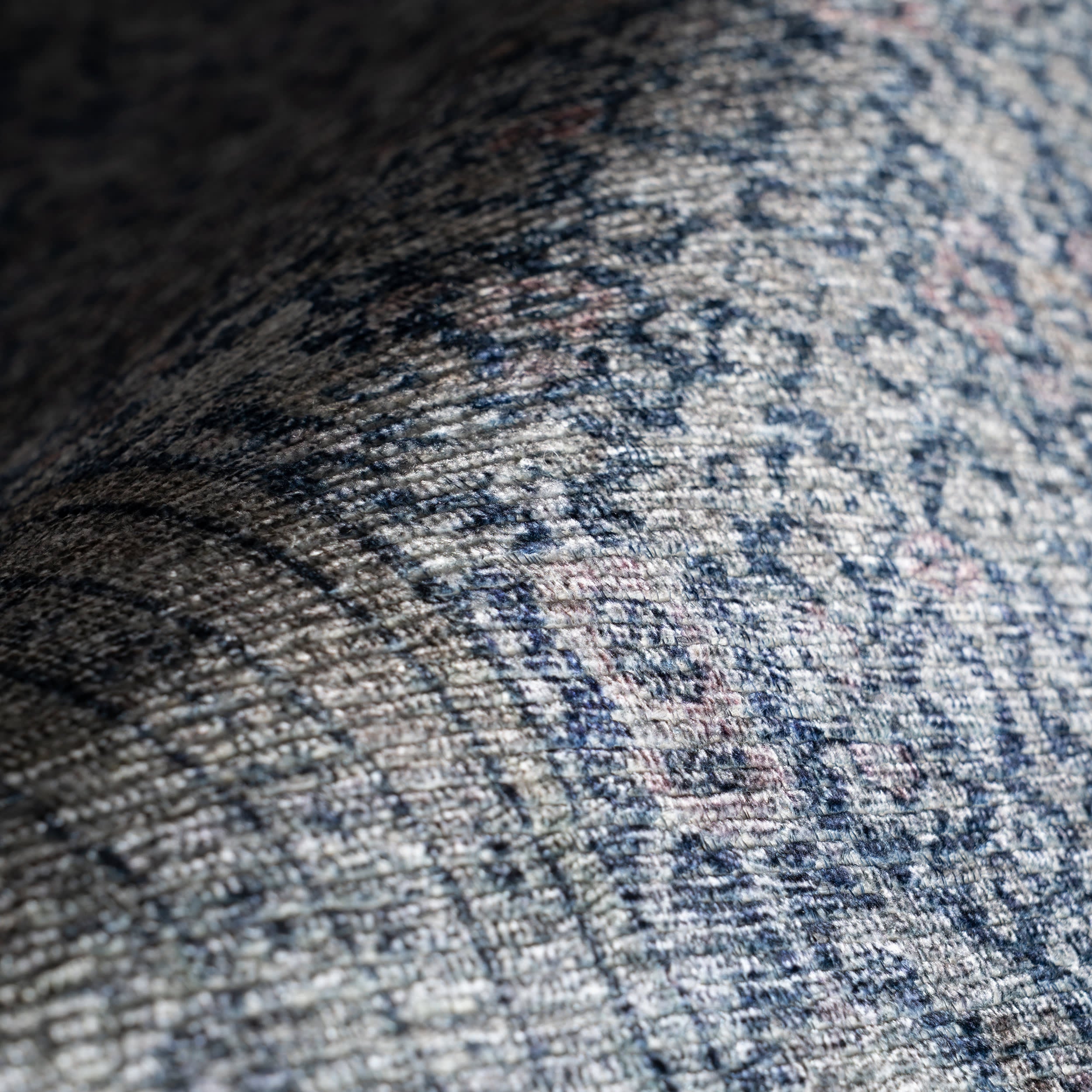 Zella Vintage & Distressed Washable Rug | Blue